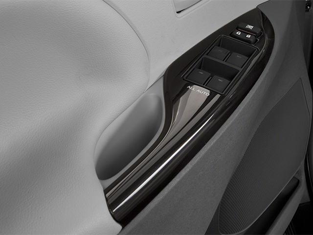 2014 Toyota Sienna SE