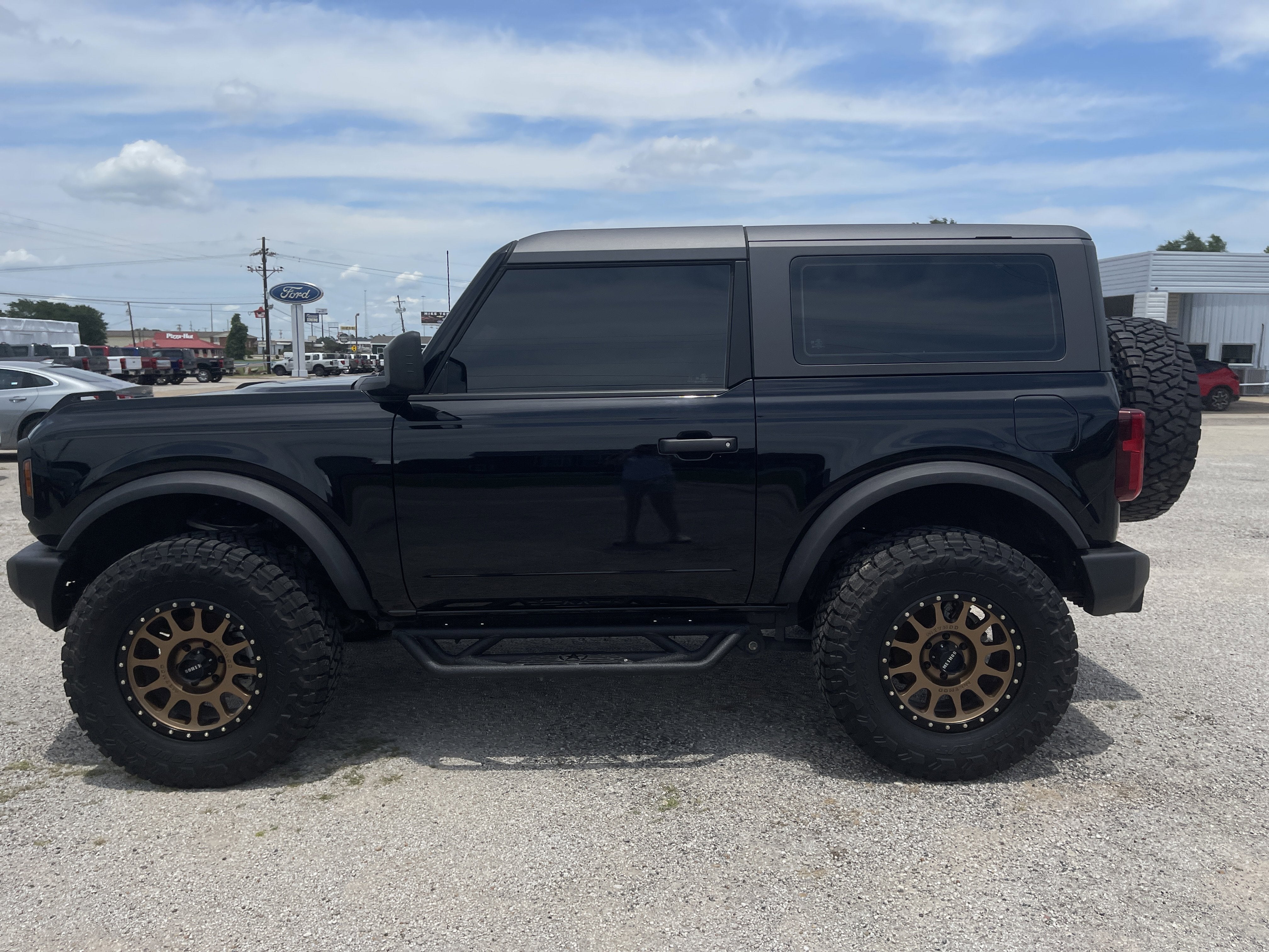 2025 Ford Bronco Base