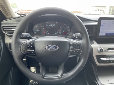 2023 Ford Explorer Base