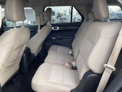 2023 Ford Explorer Base