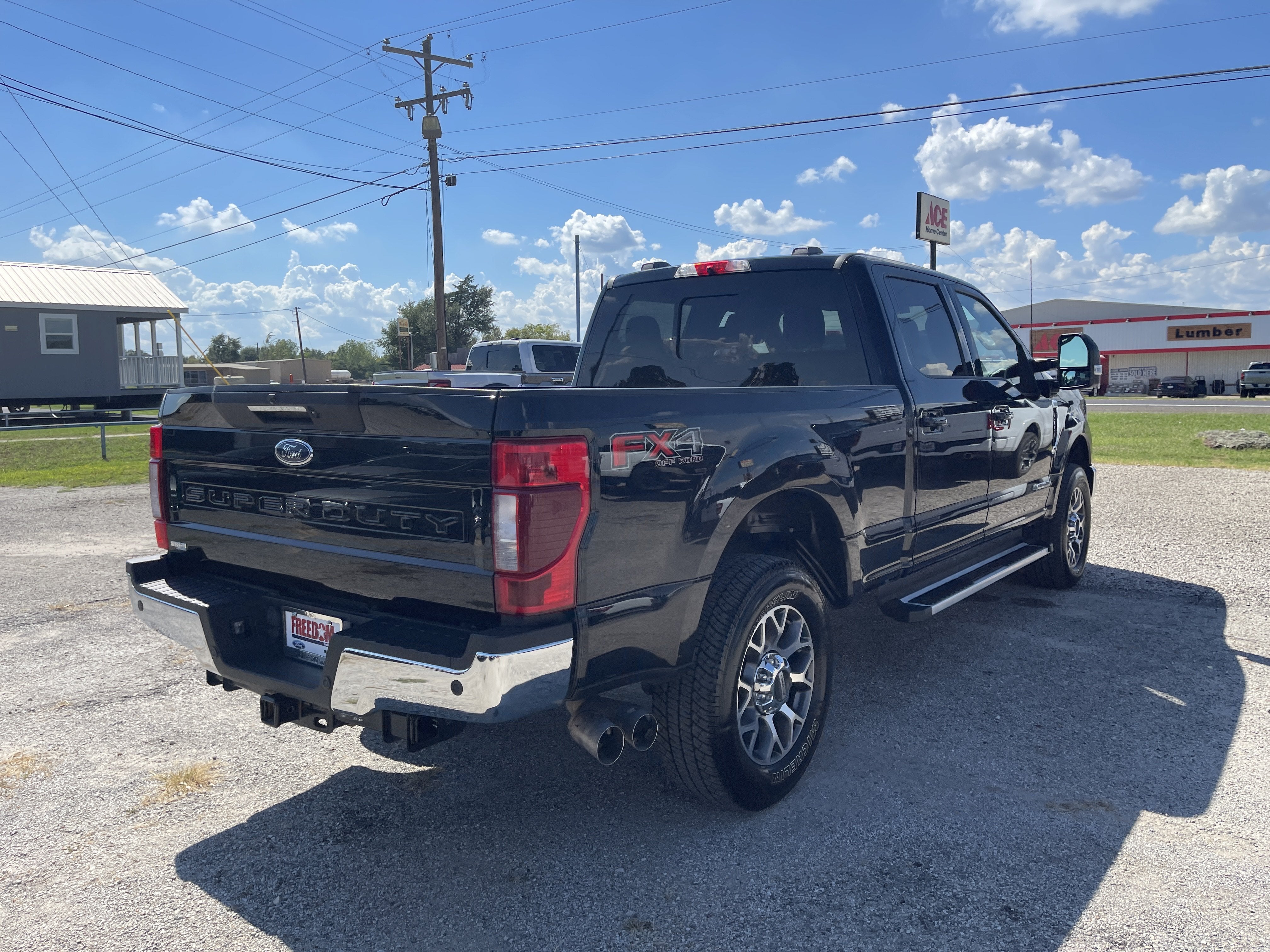 2022 Ford Super Duty F-250 SRW LARIAT