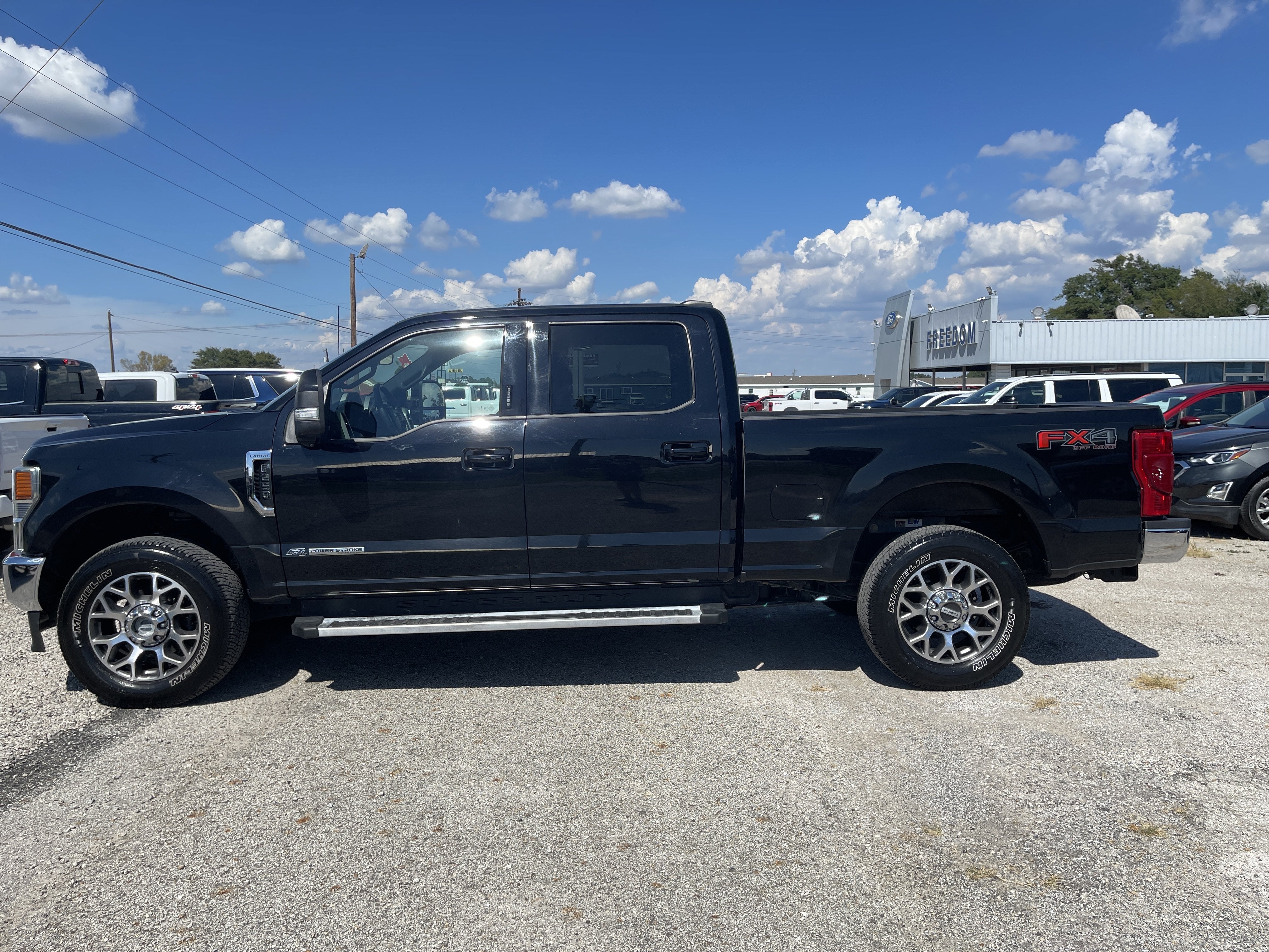 2022 Ford Super Duty F-250 SRW LARIAT