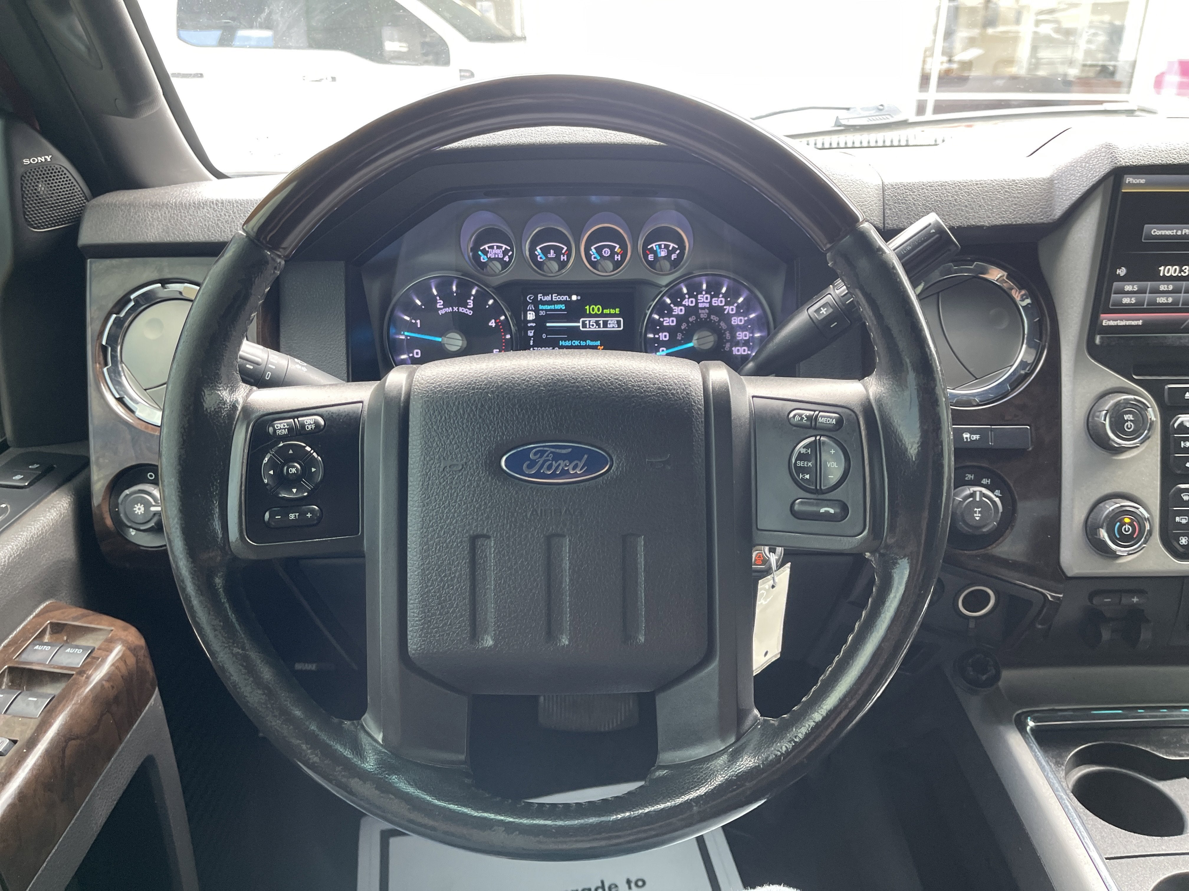 2015 Ford Super Duty F-250 SRW Platinum