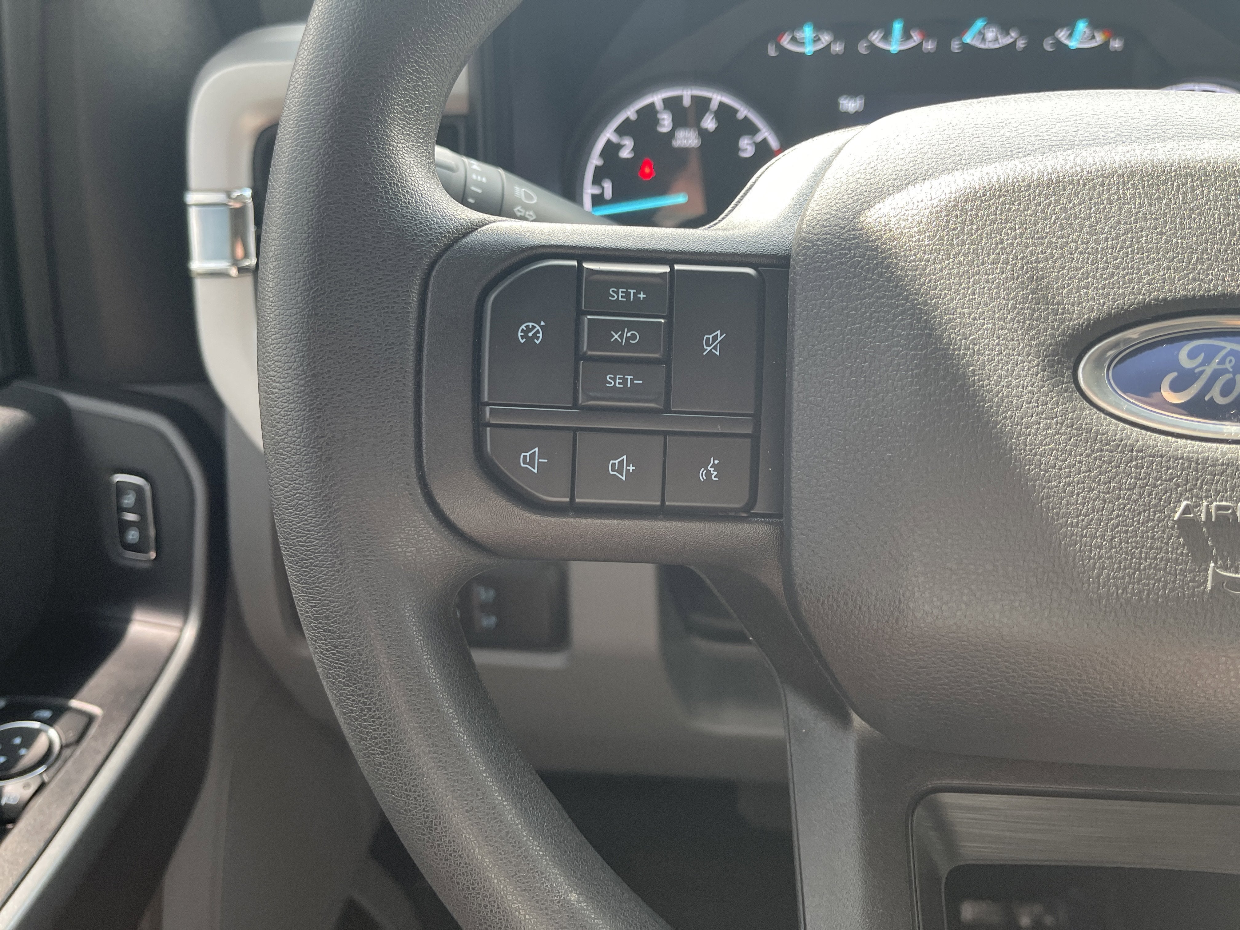 2025 Ford Super Duty F-250 SRW XL