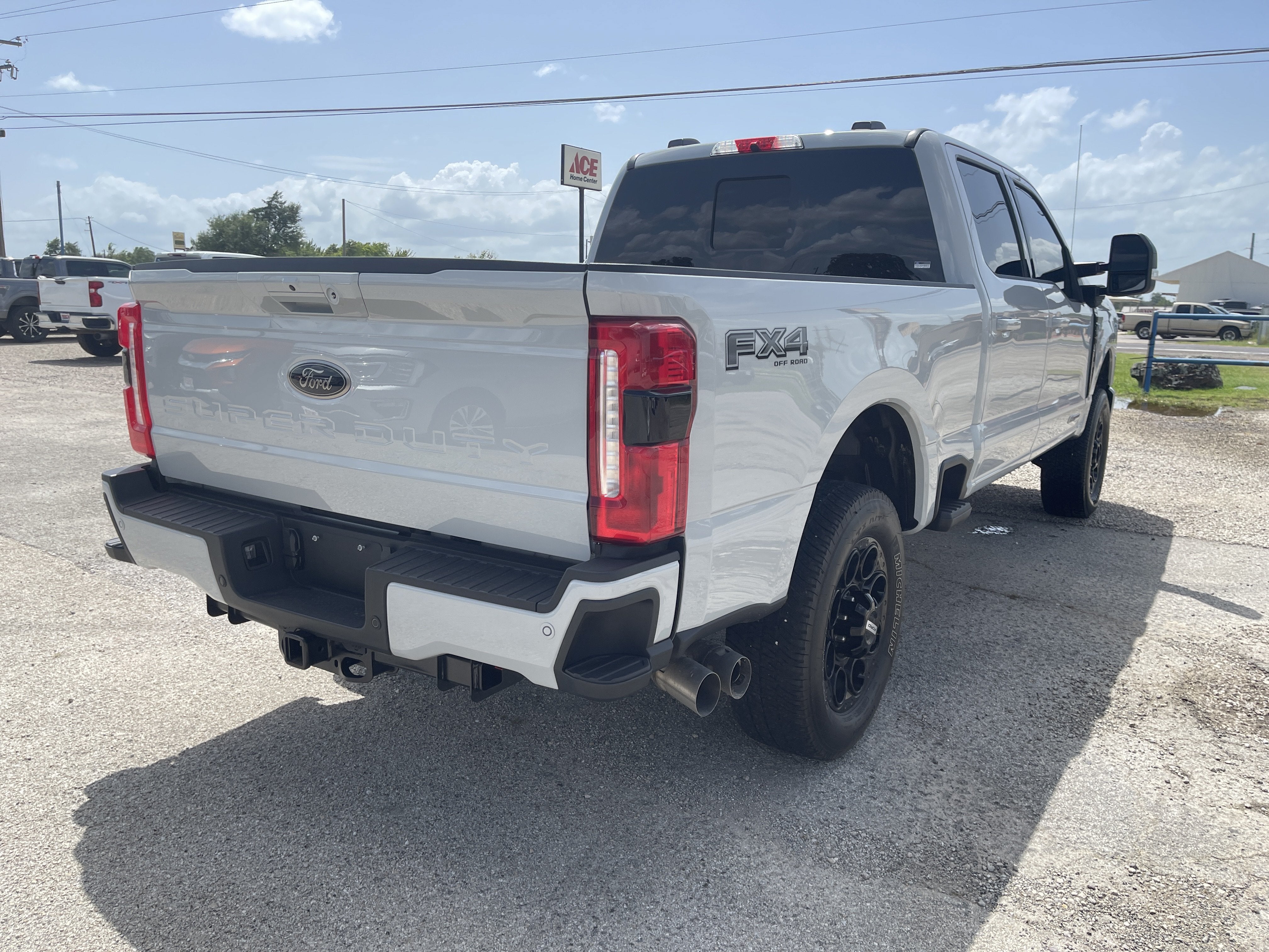 2026 Ford Super Duty F-250 SRW LARIAT