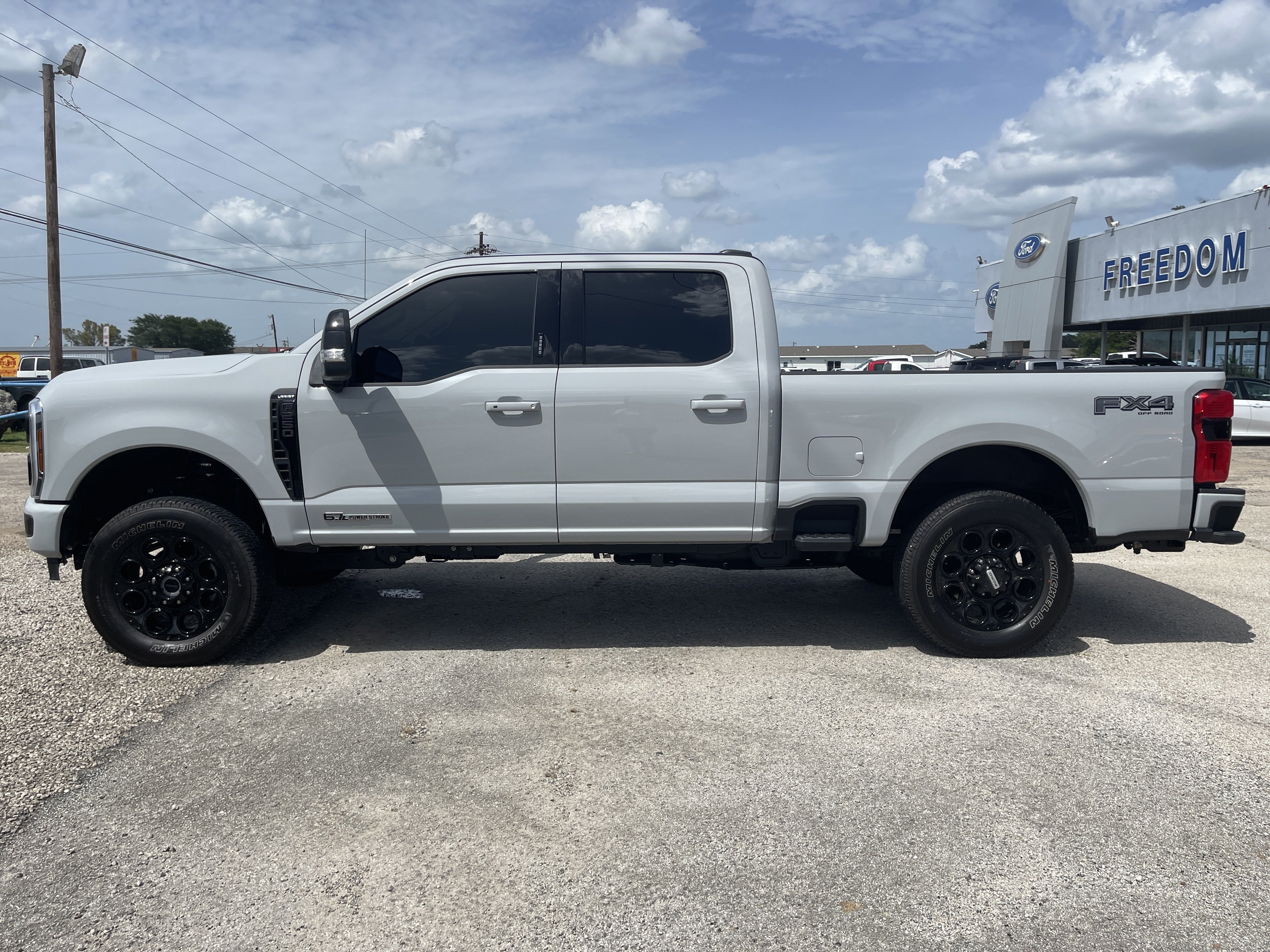 2026 Ford Super Duty F-250 SRW LARIAT