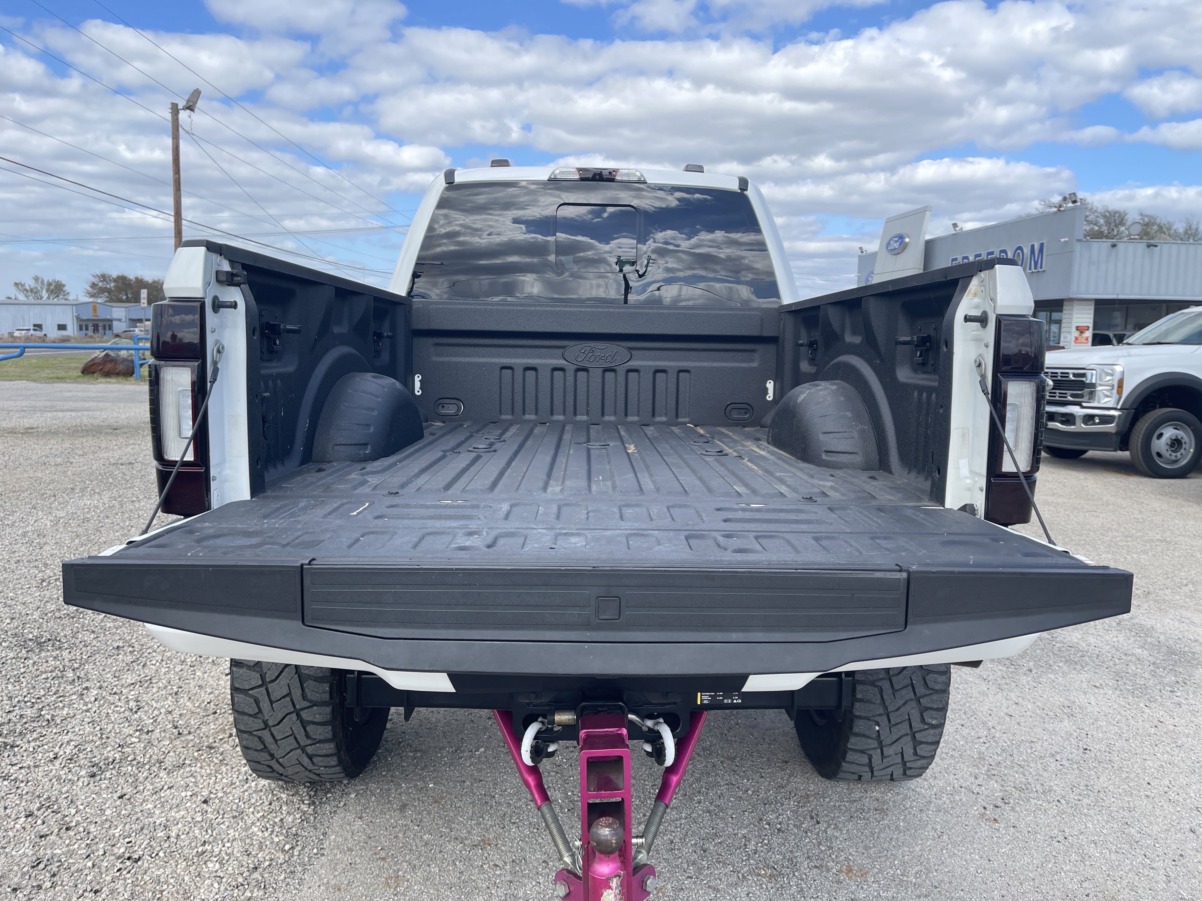 2022 Ford Super Duty F-250 SRW LARIAT