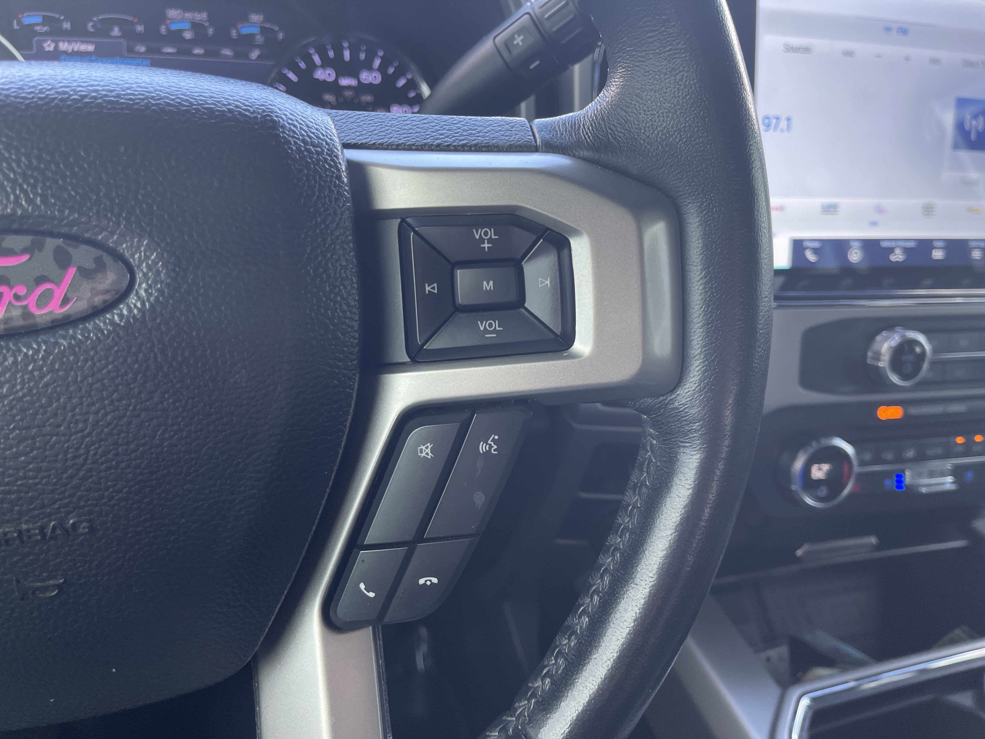 2022 Ford Super Duty F-250 SRW LARIAT