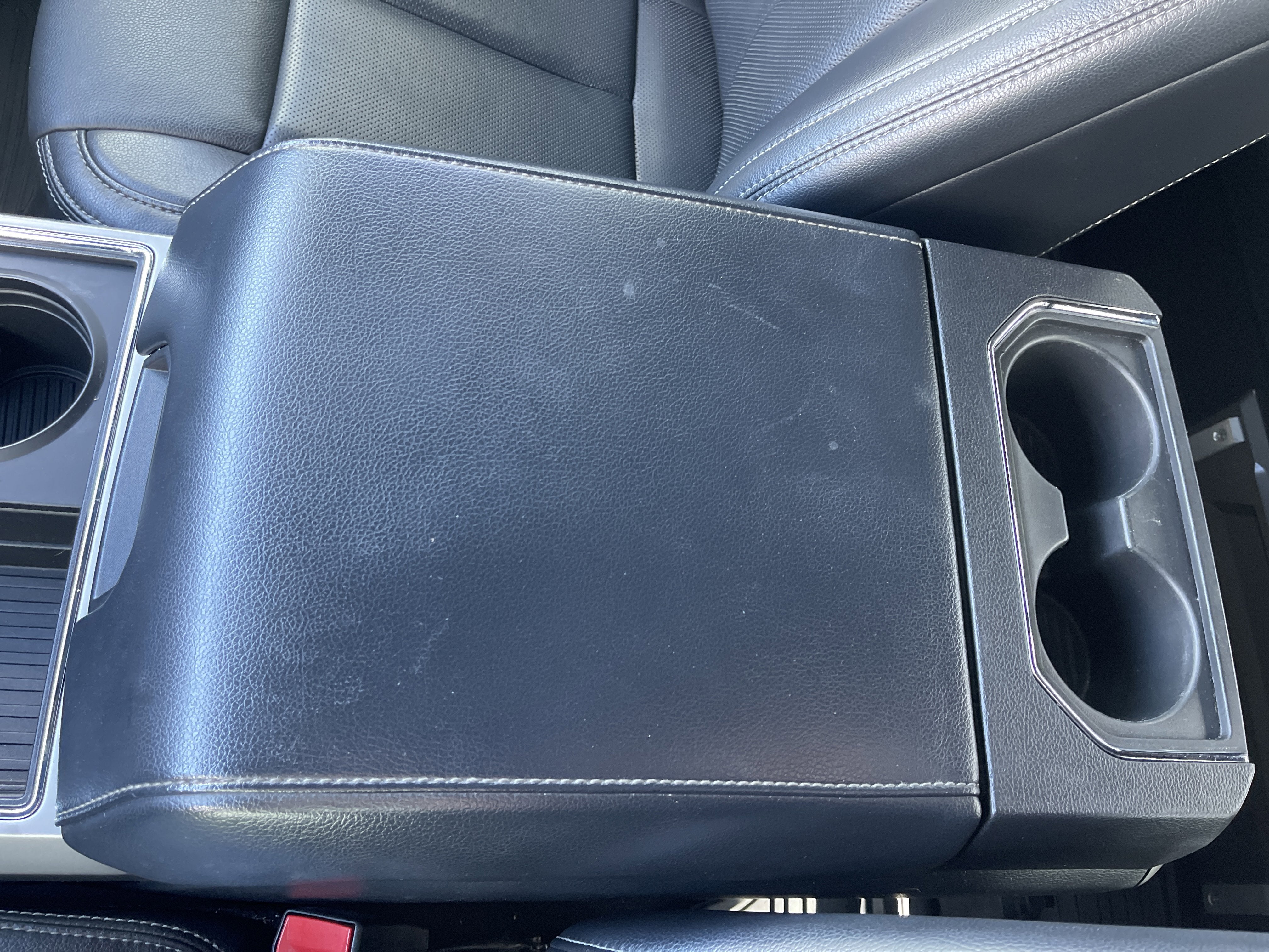 2022 Ford Super Duty F-250 SRW LARIAT