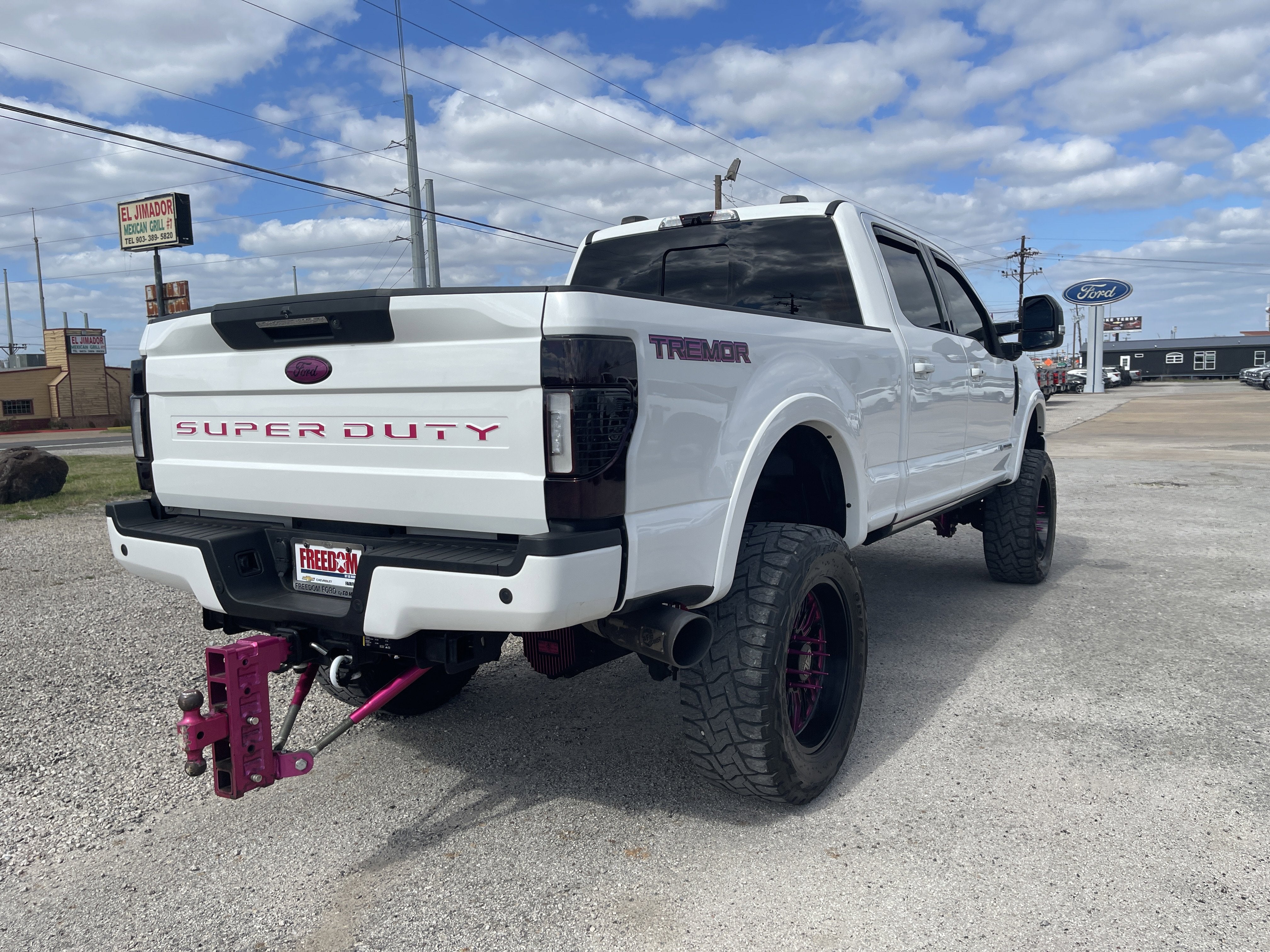 2022 Ford Super Duty F-250 SRW LARIAT