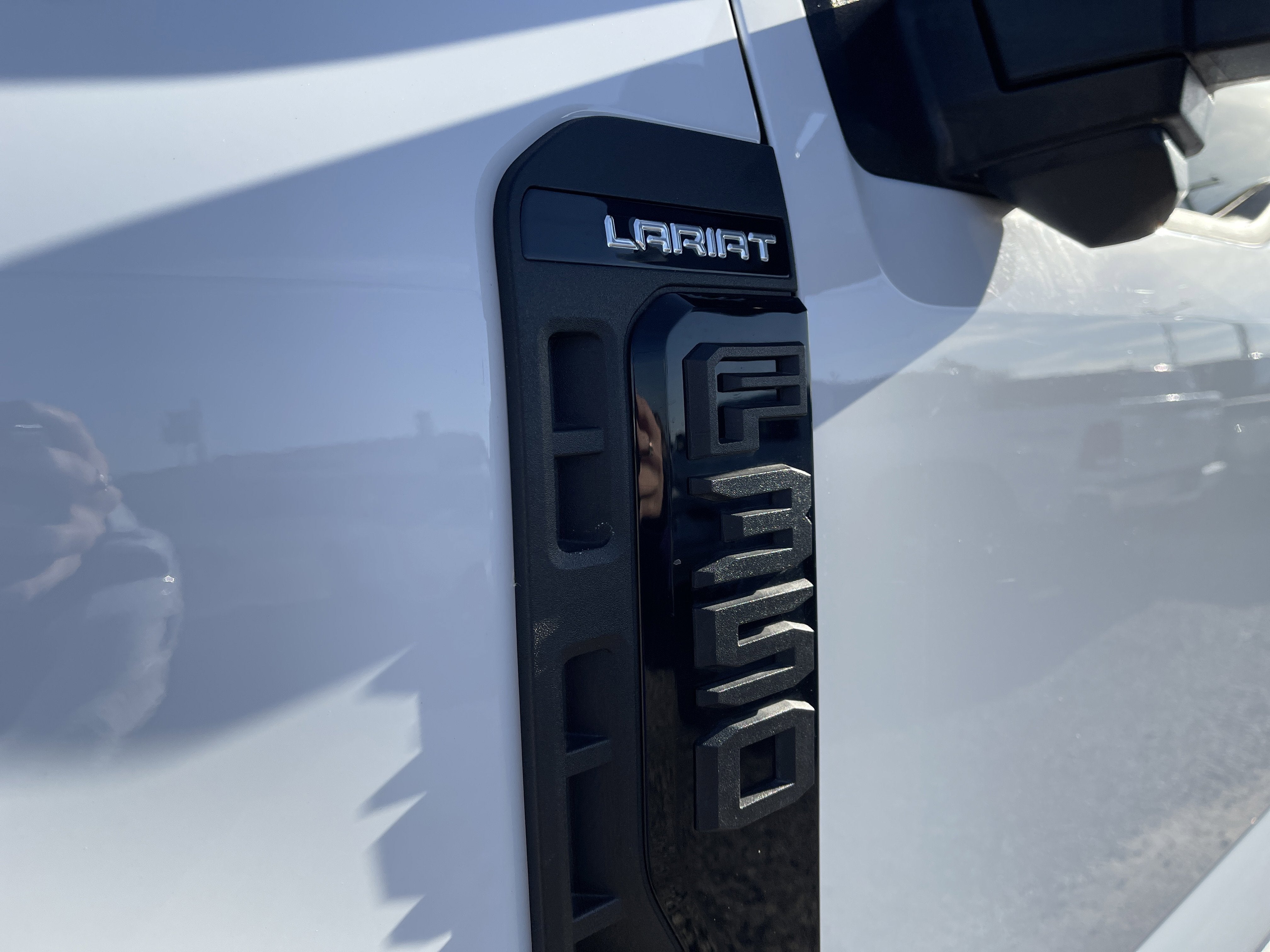 2024 Ford Super Duty F-350 SRW LARIAT