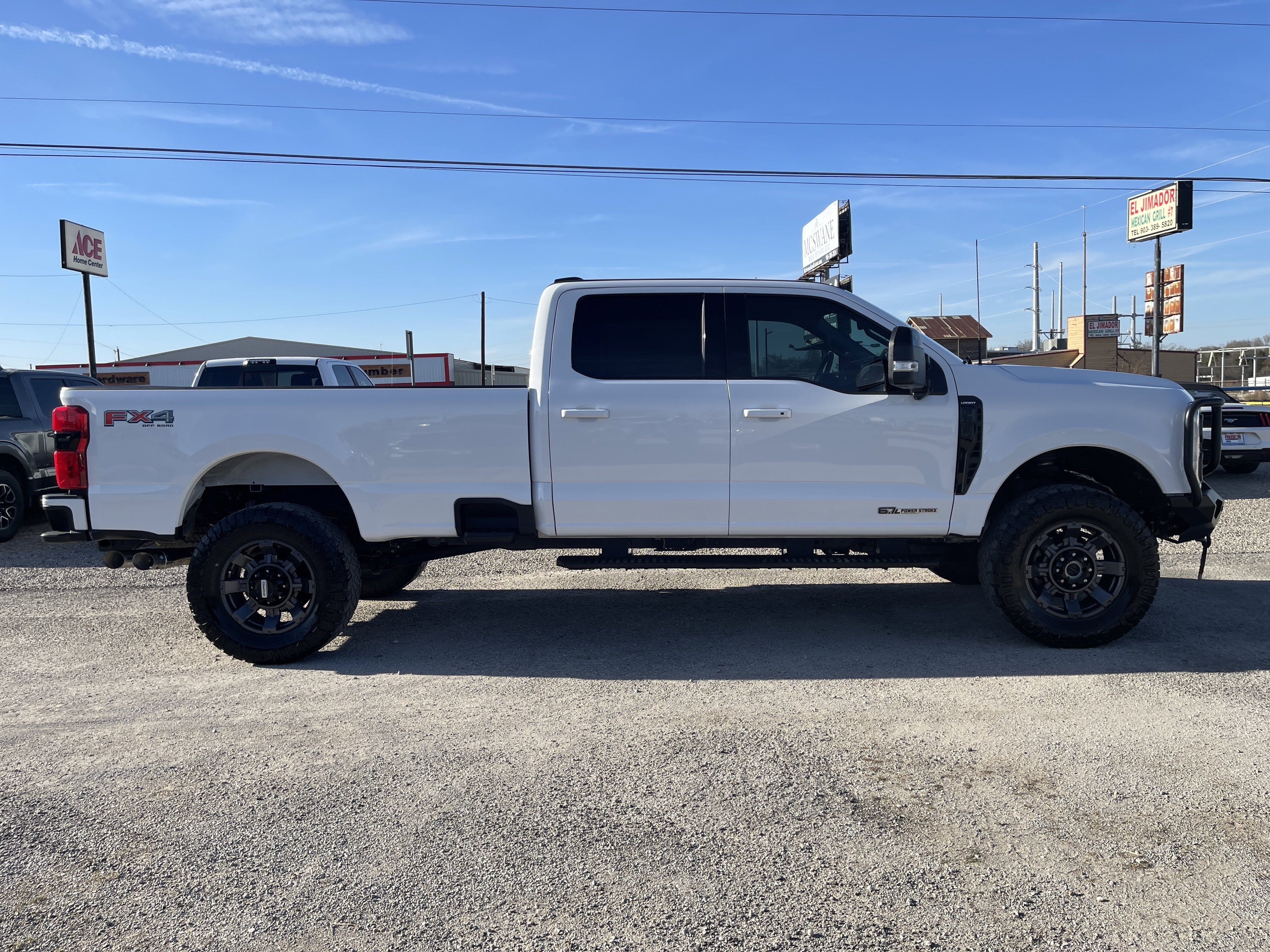 2024 Ford Super Duty F-350 SRW LARIAT