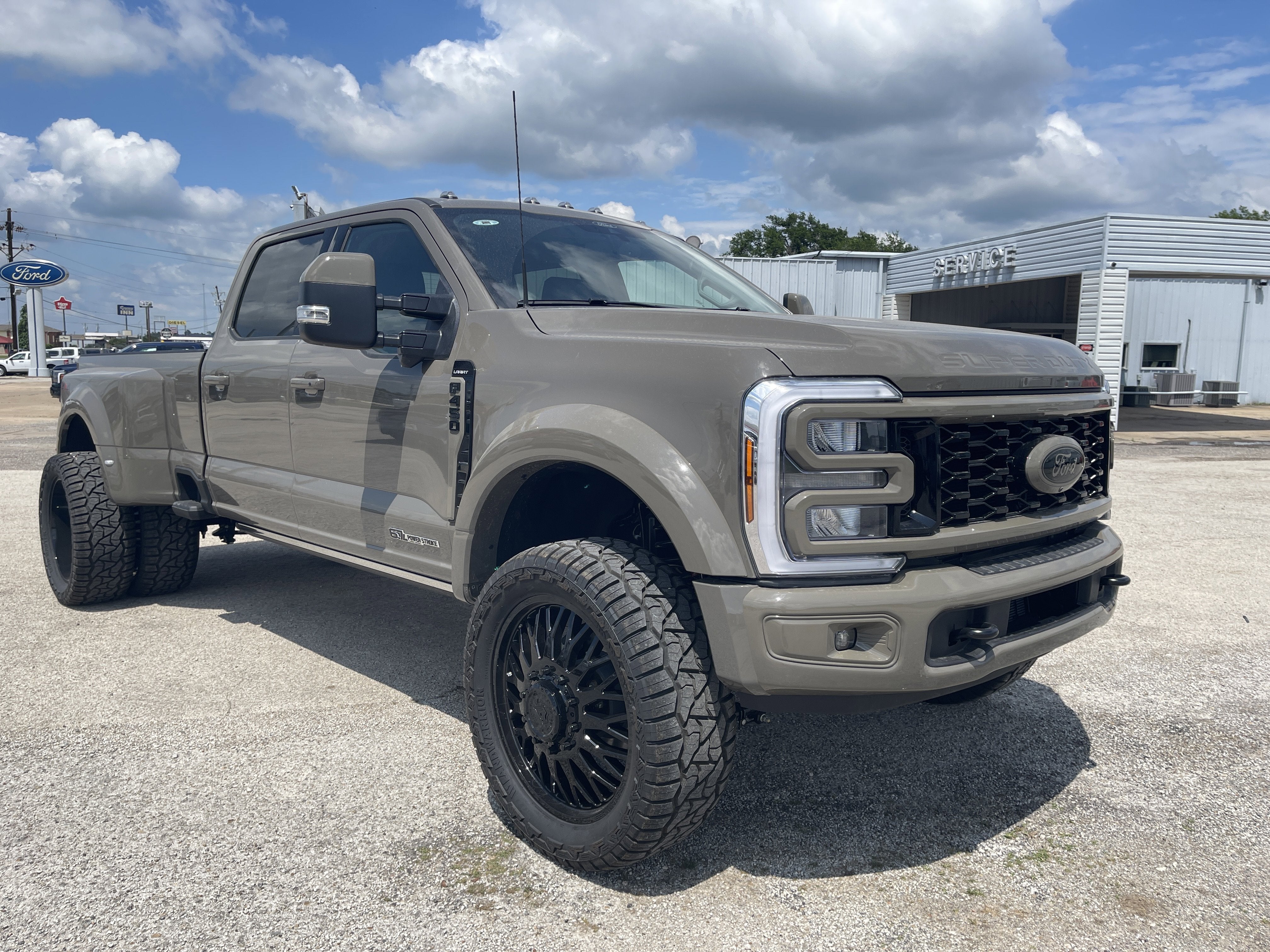 2026 Ford Super Duty F-450 DRW Base