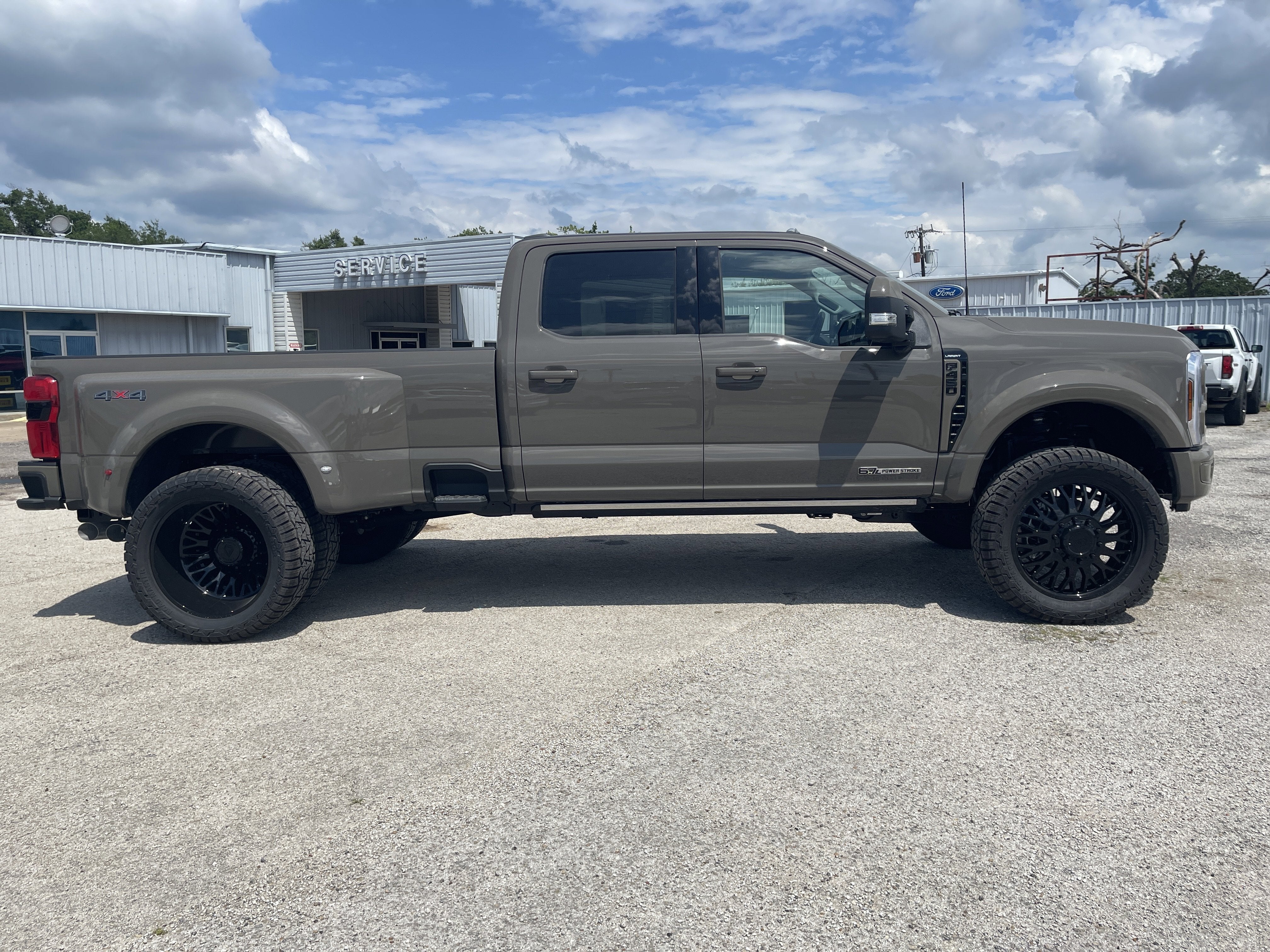 2026 Ford Super Duty F-450 DRW Base