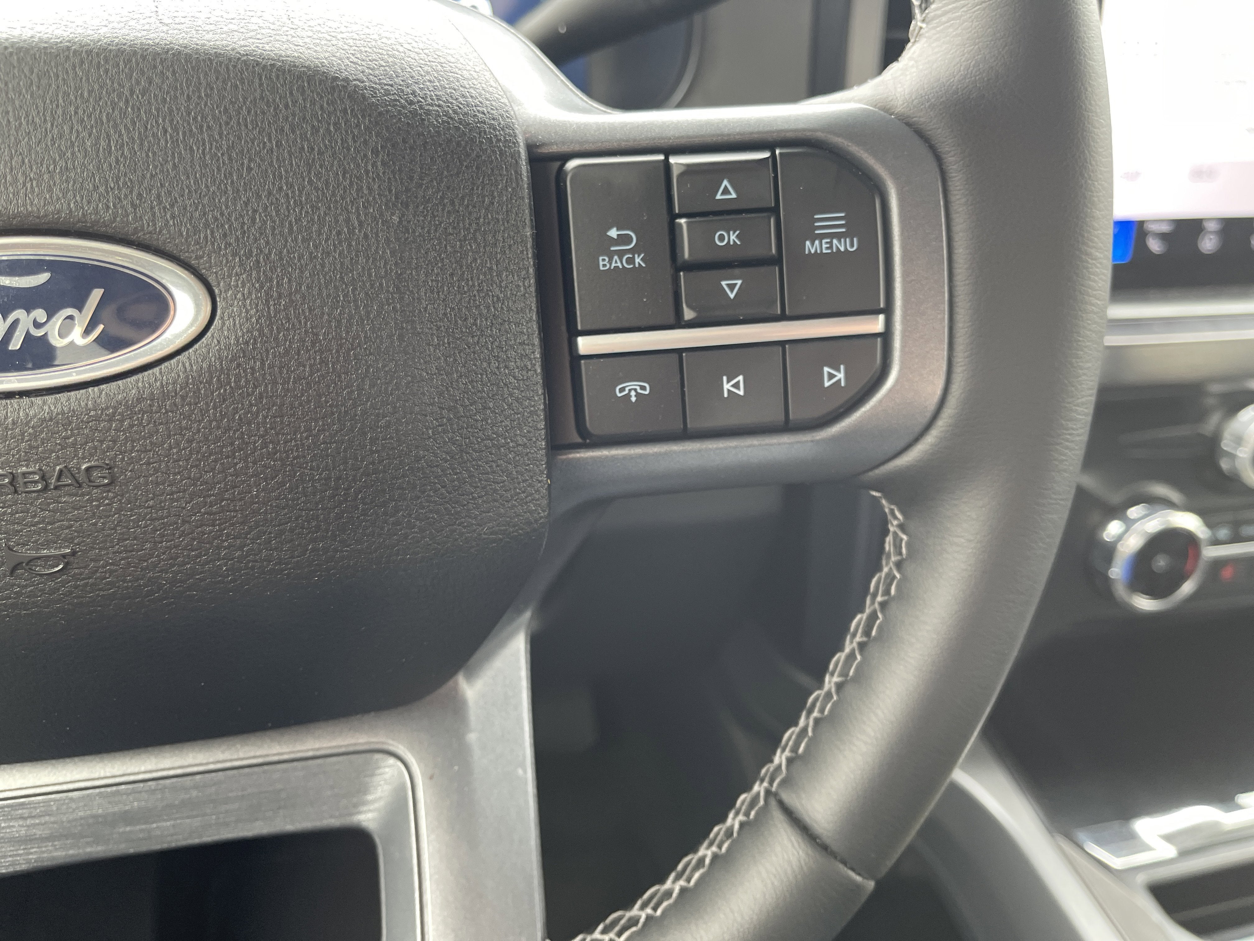 2026 Ford Super Duty F-450 DRW LARIAT