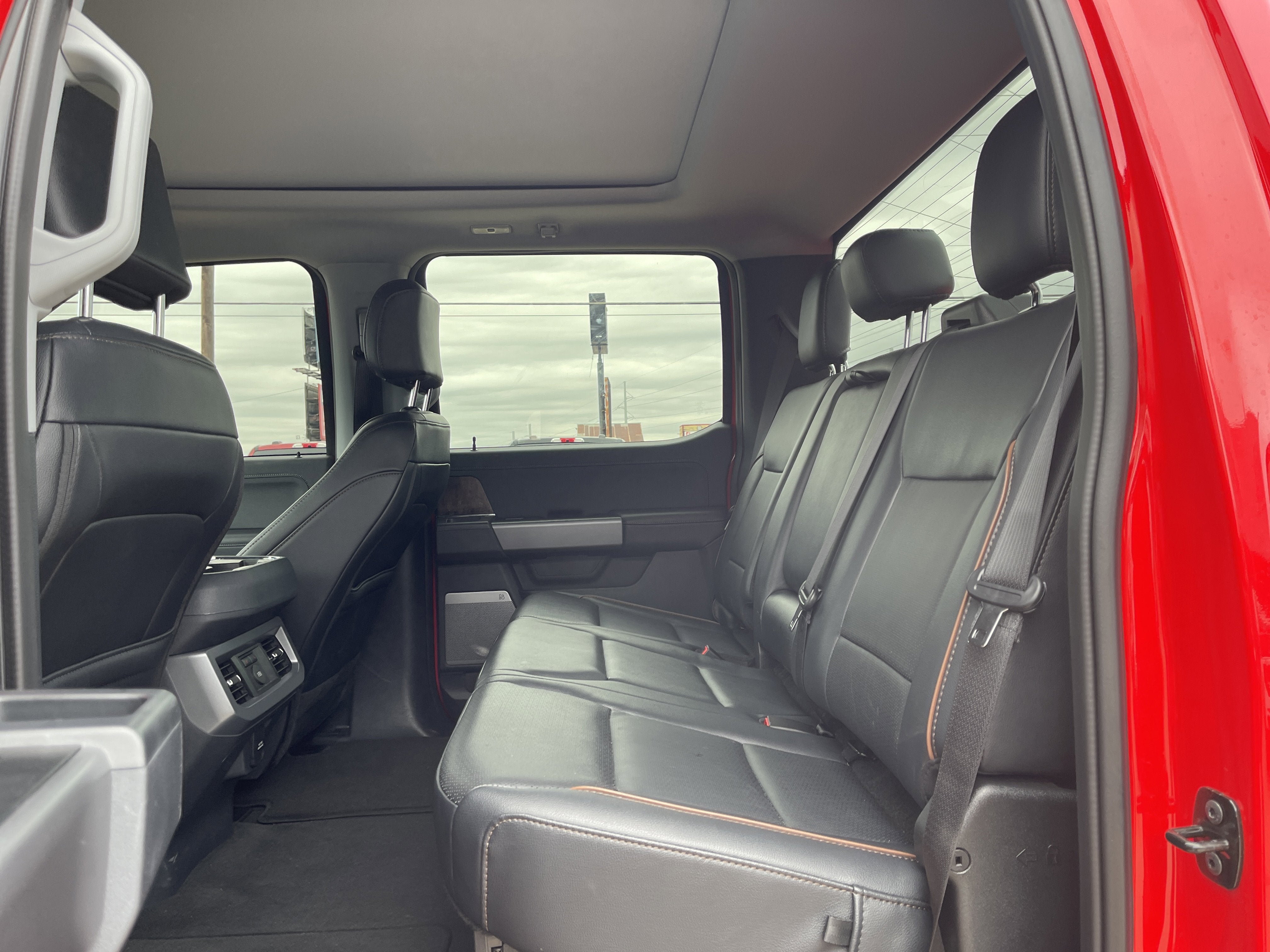 2026 Ford Super Duty F-450 DRW LARIAT