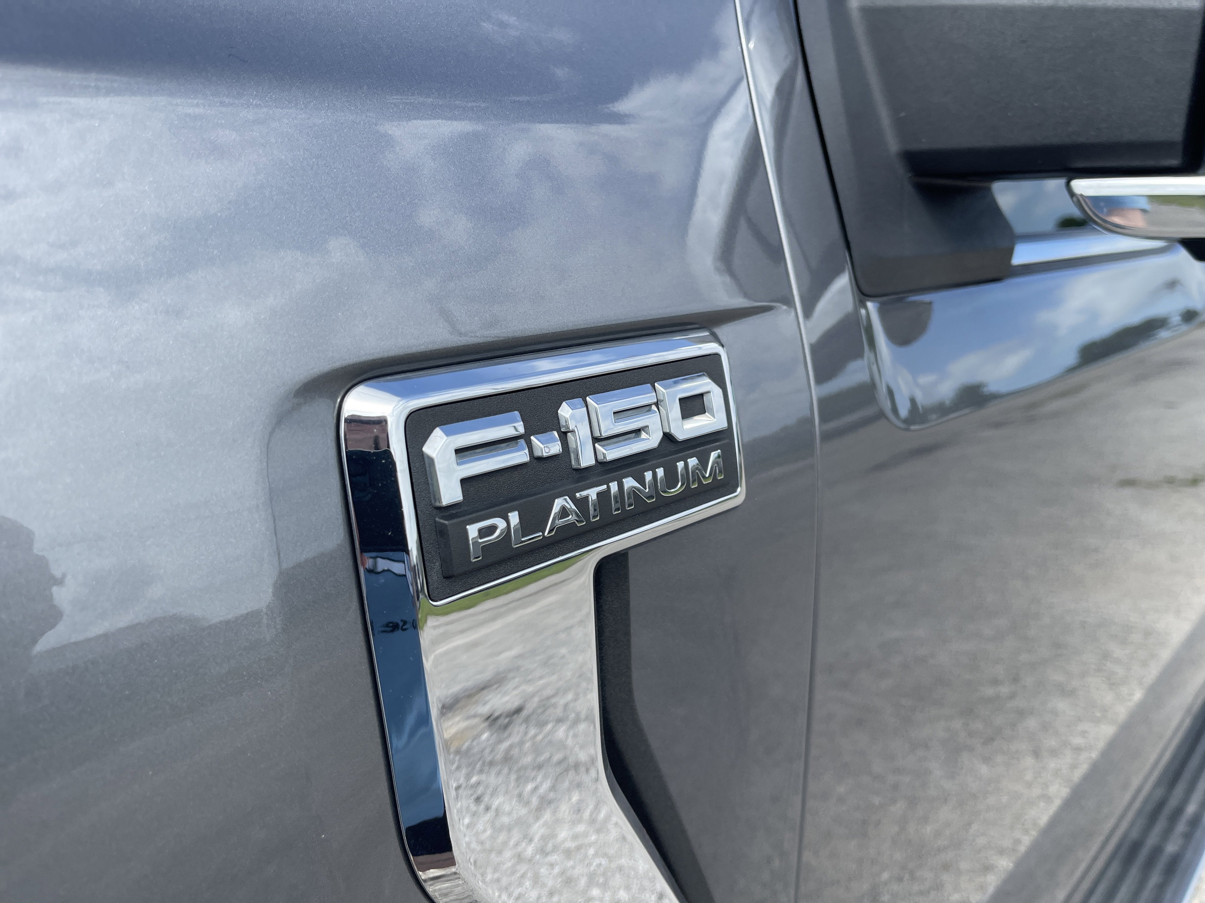 2022 Ford F-150 Platinum