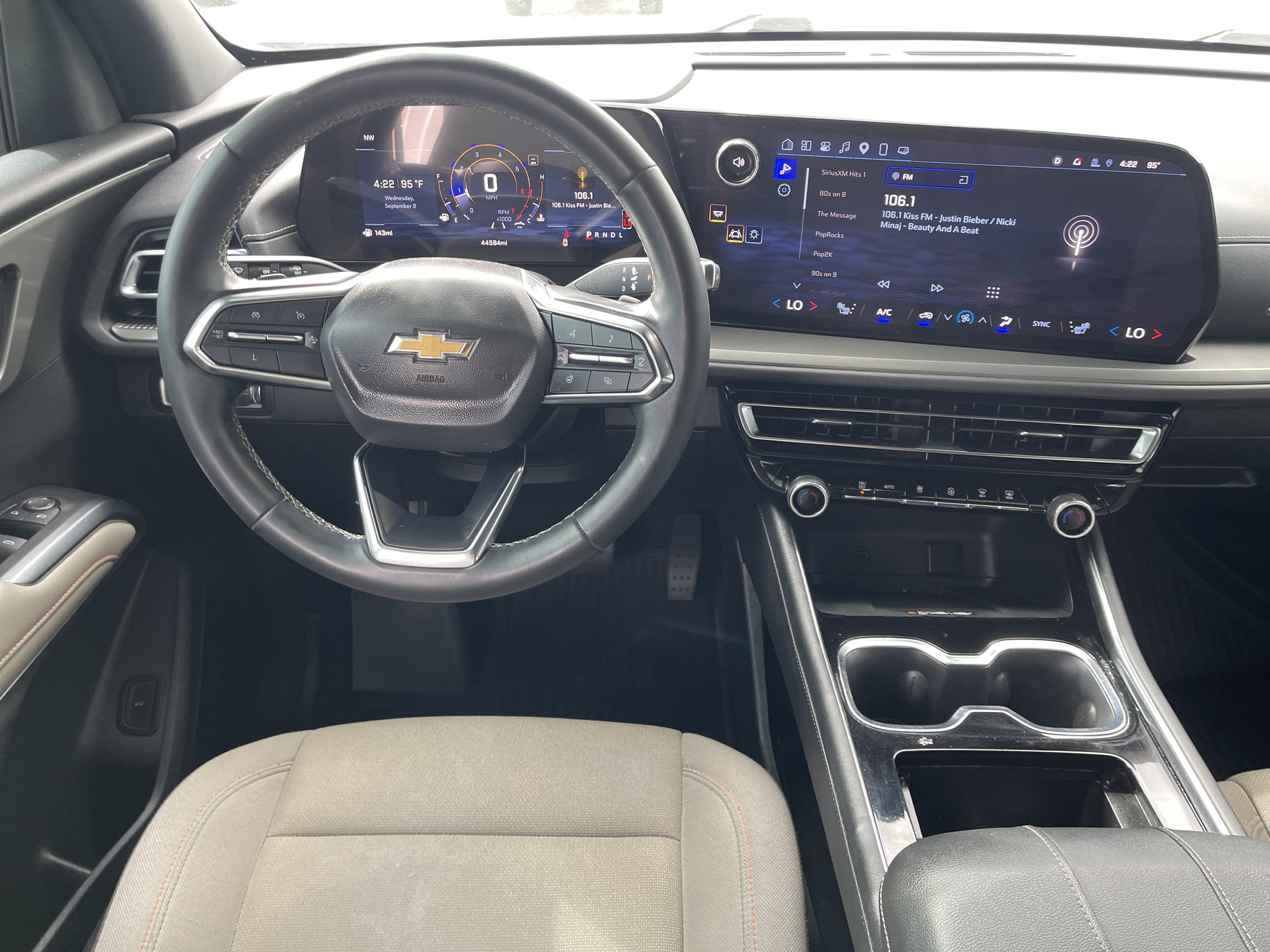 2024 Chevrolet Traverse FWD LT