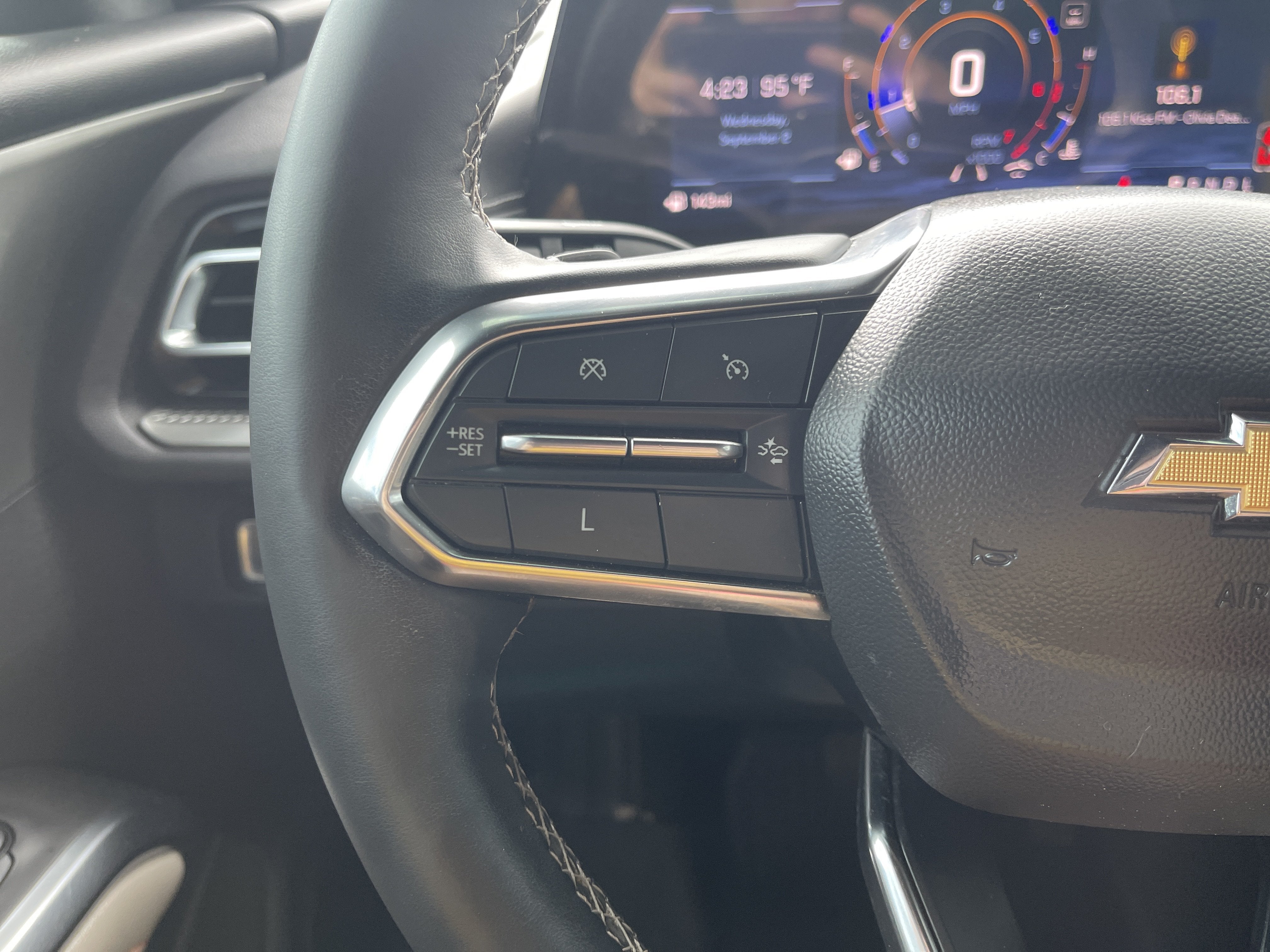 2024 Chevrolet Traverse FWD LT