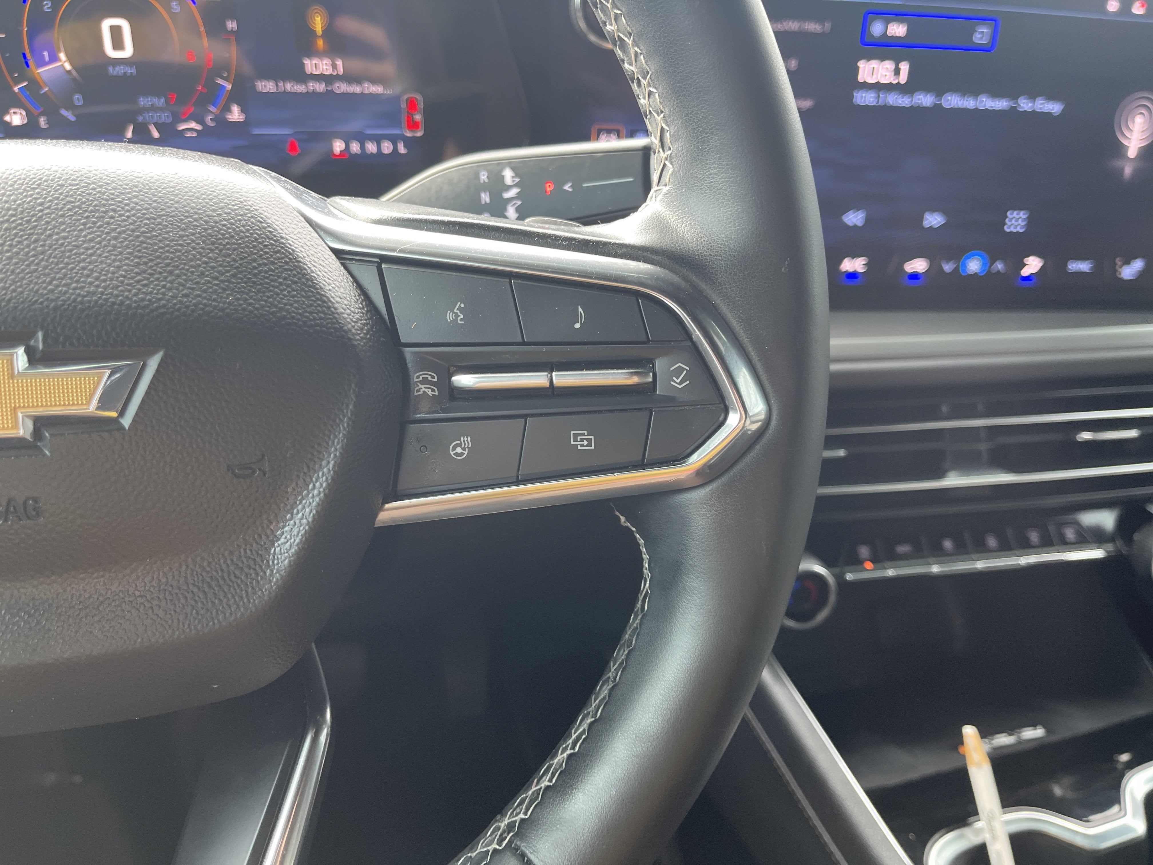 2024 Chevrolet Traverse FWD LT
