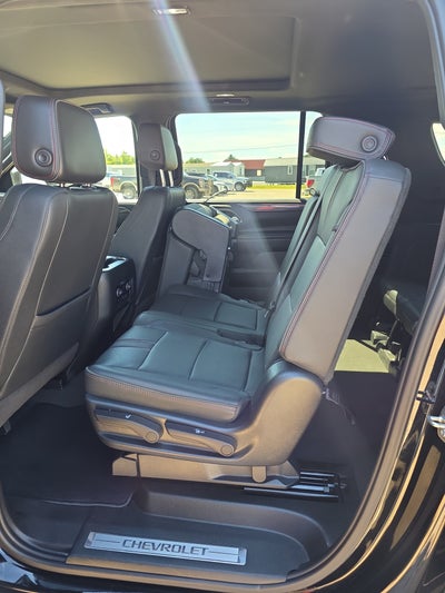 2023 Chevrolet Suburban RST
