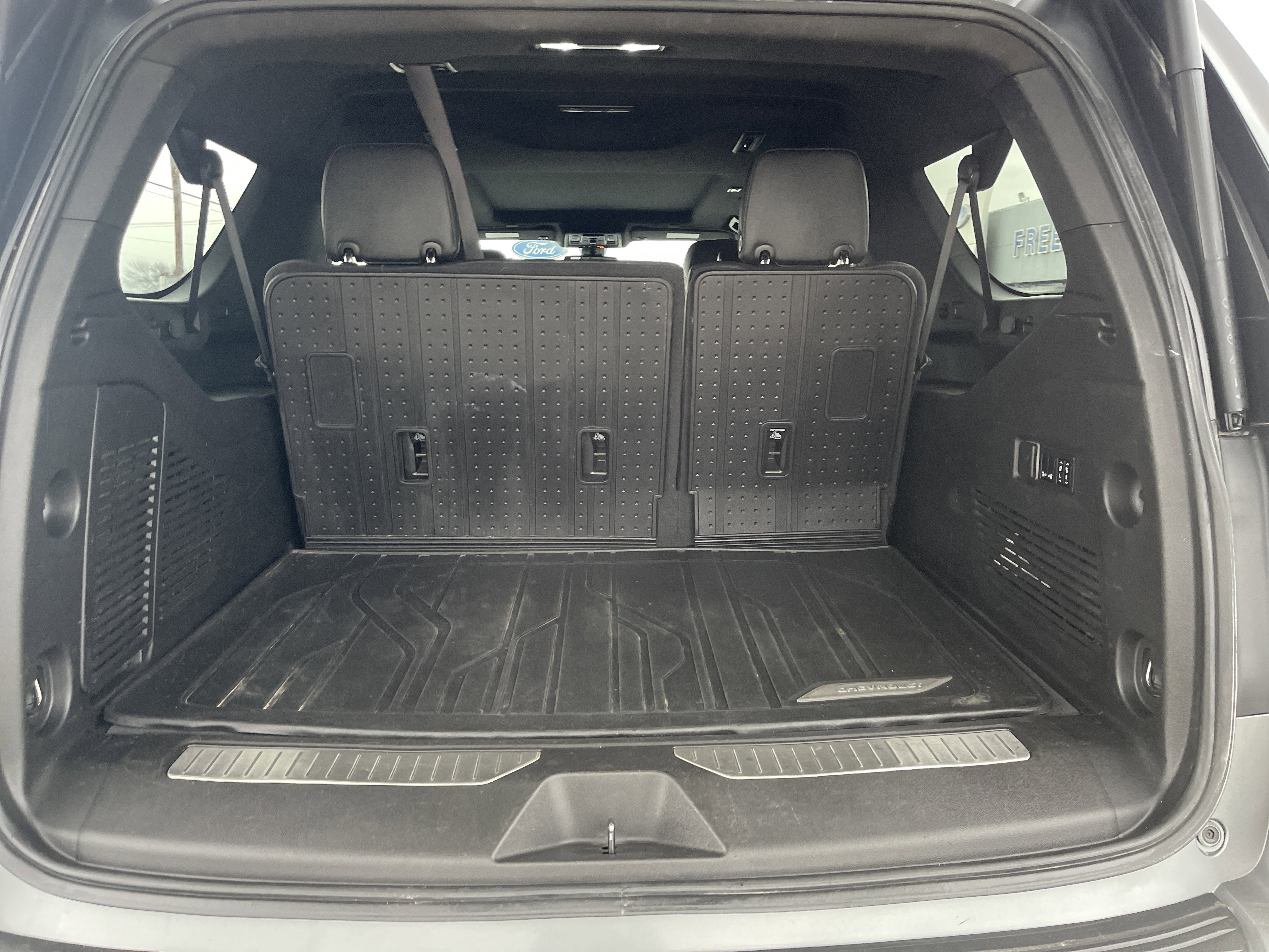 2022 Chevrolet Suburban RST