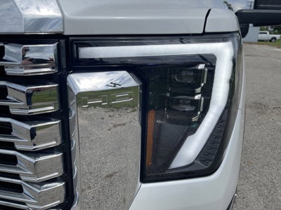 2025 GMC Sierra 3500HD Denali