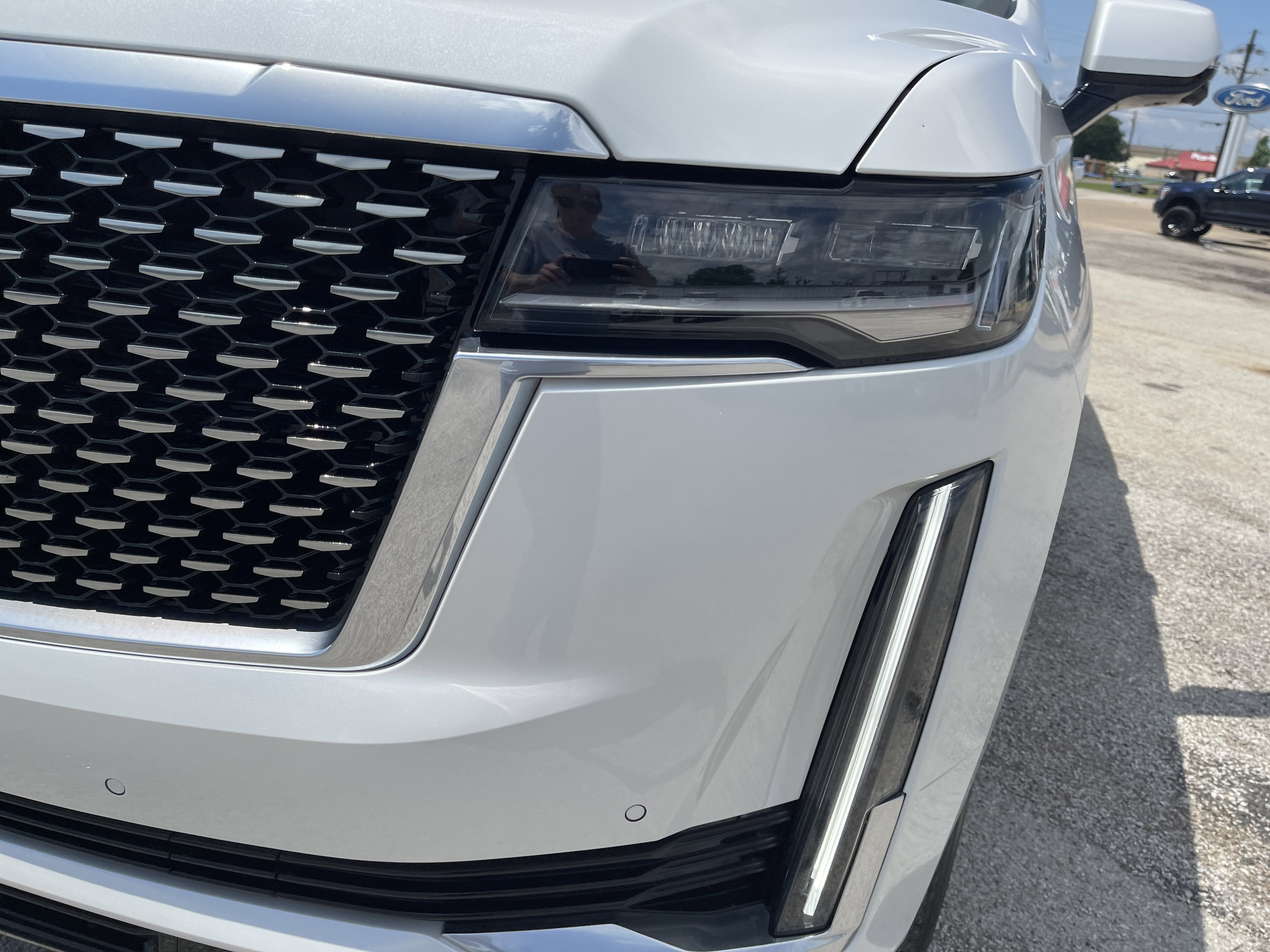 2024 Cadillac Escalade ESV 4WD Premium Luxury