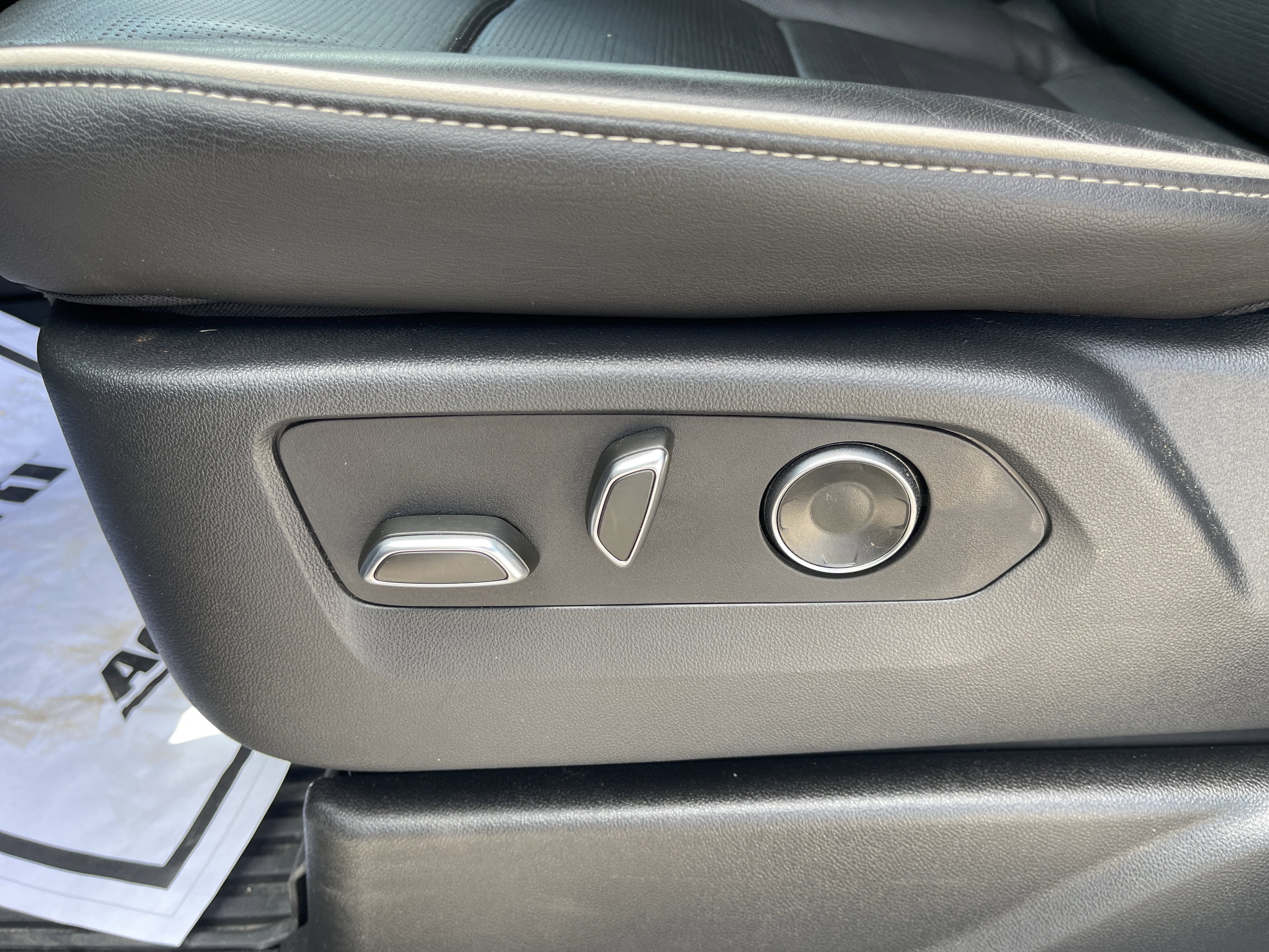2024 Cadillac Escalade ESV 4WD Premium Luxury
