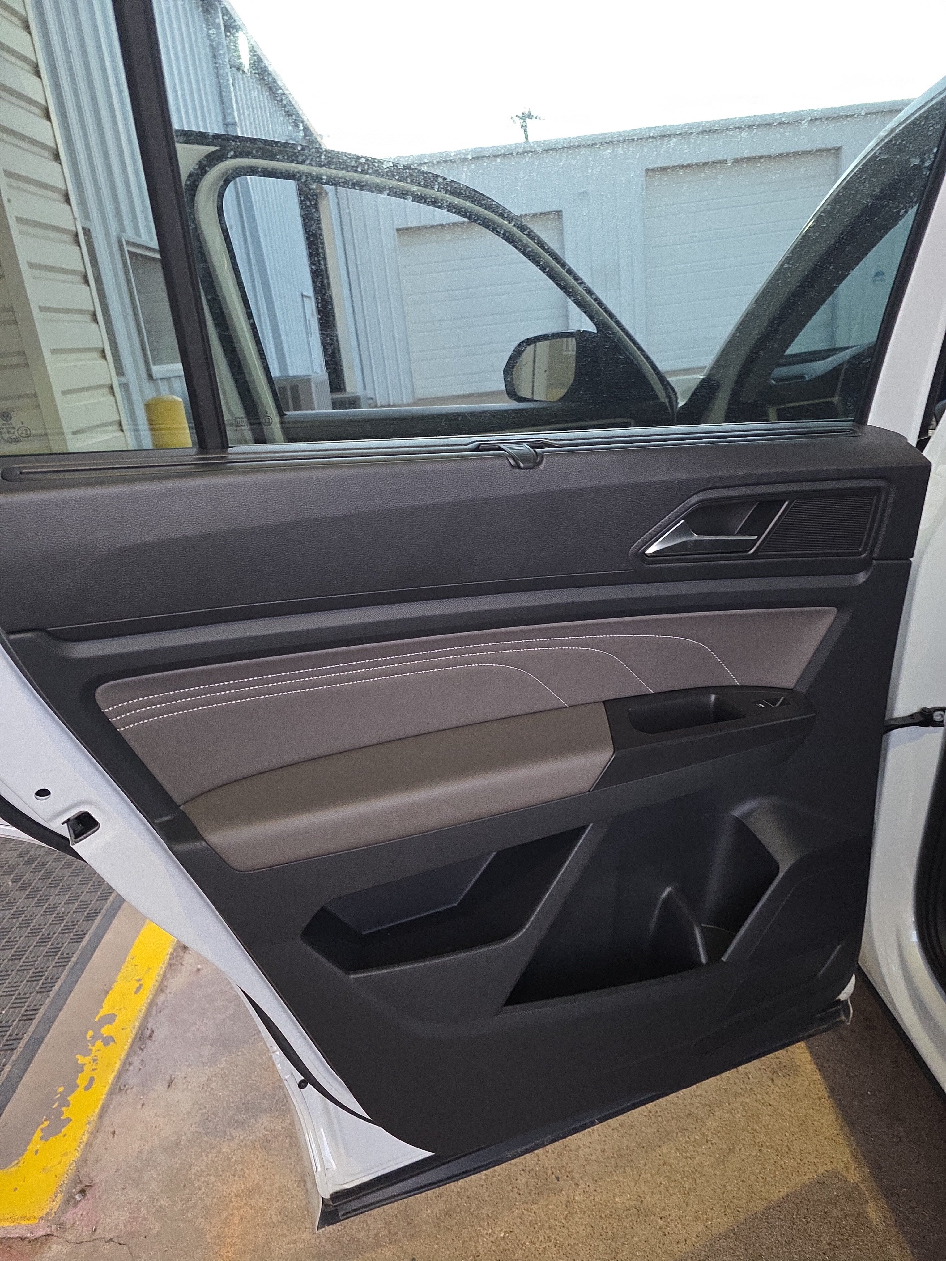 2023 Volkswagen Atlas 3.6L V6 SEL R-Line Black