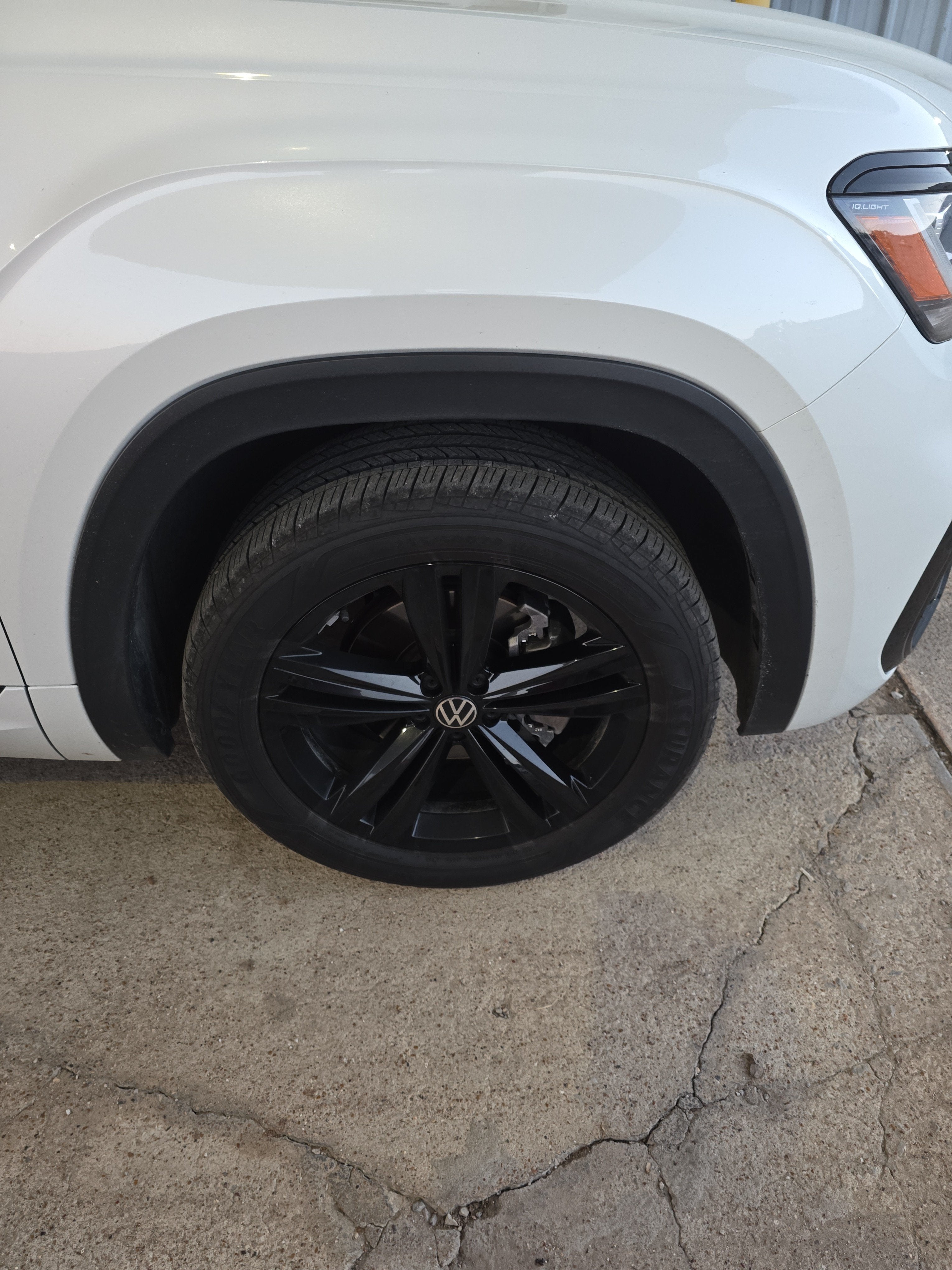 2023 Volkswagen Atlas 3.6L V6 SEL R-Line Black