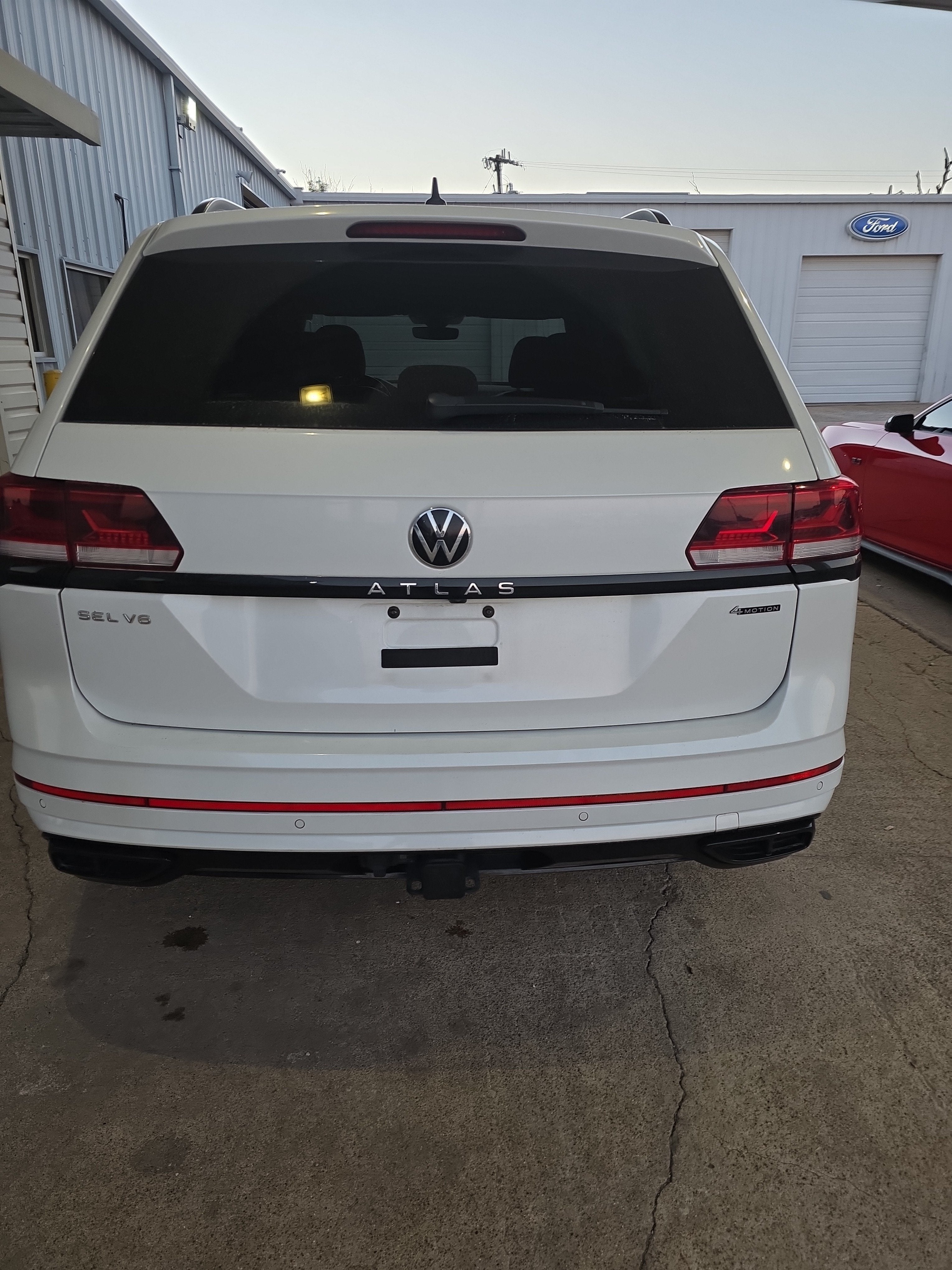 2023 Volkswagen Atlas 3.6L V6 SEL R-Line Black