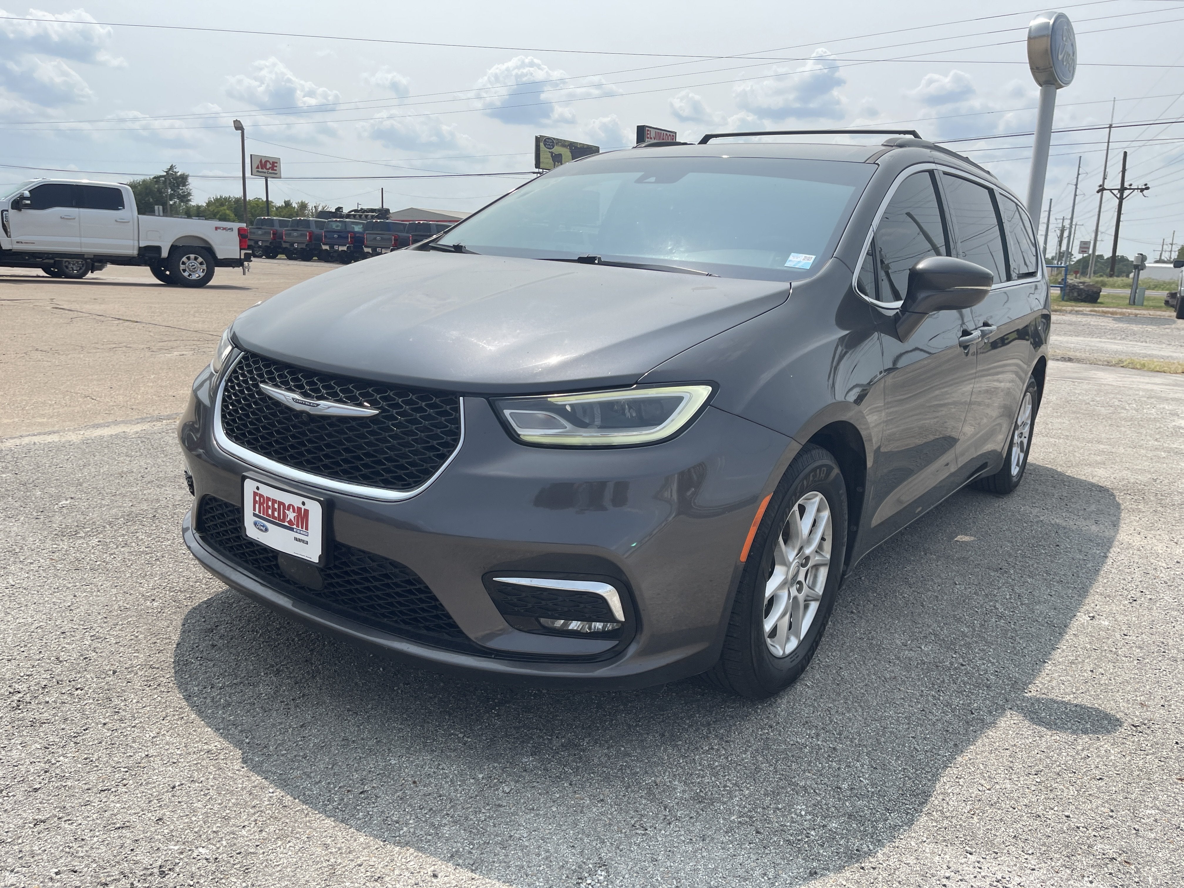 2022 Chrysler Pacifica Touring L