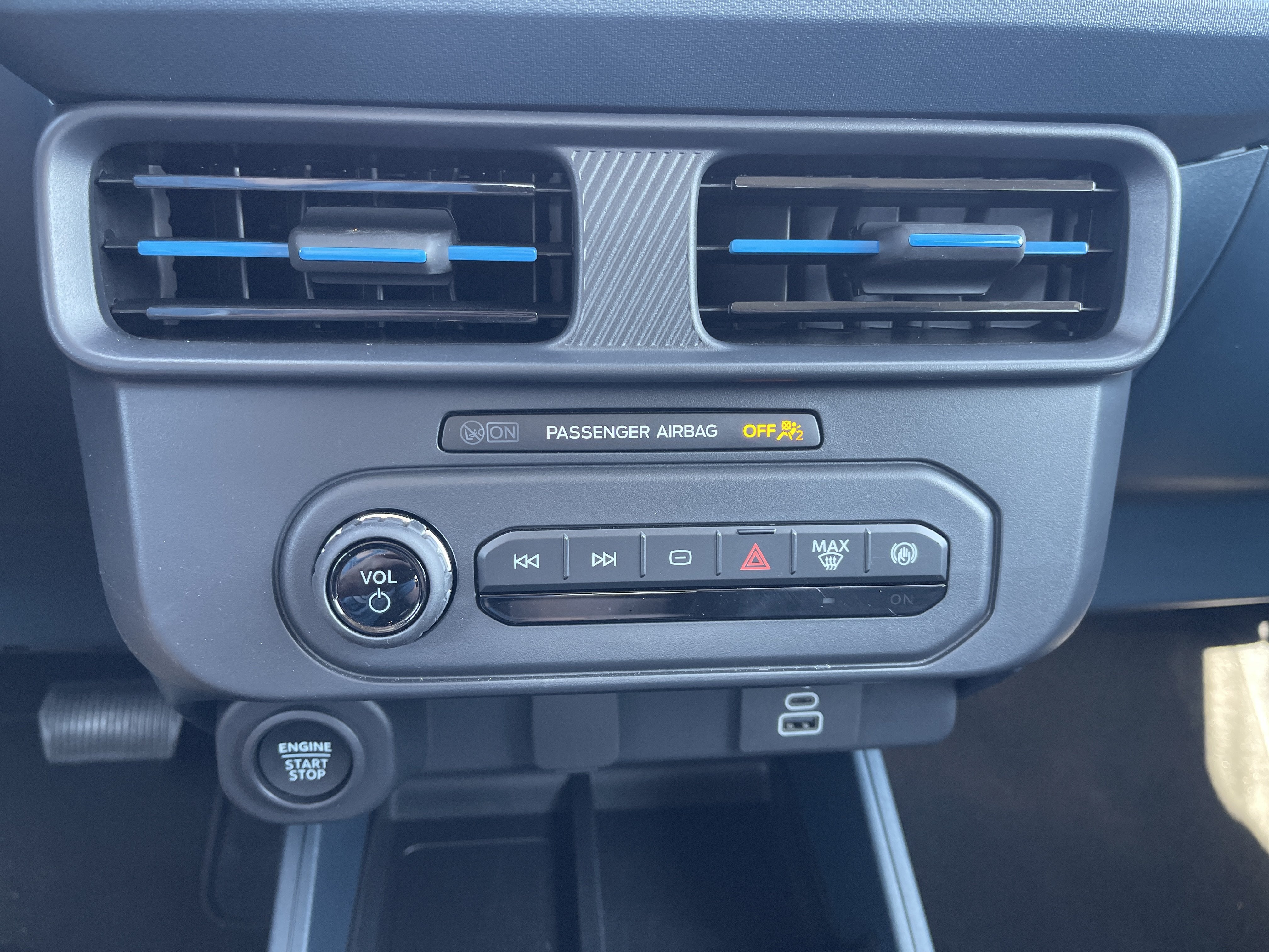 2026 Ford Maverick Lobo Standard