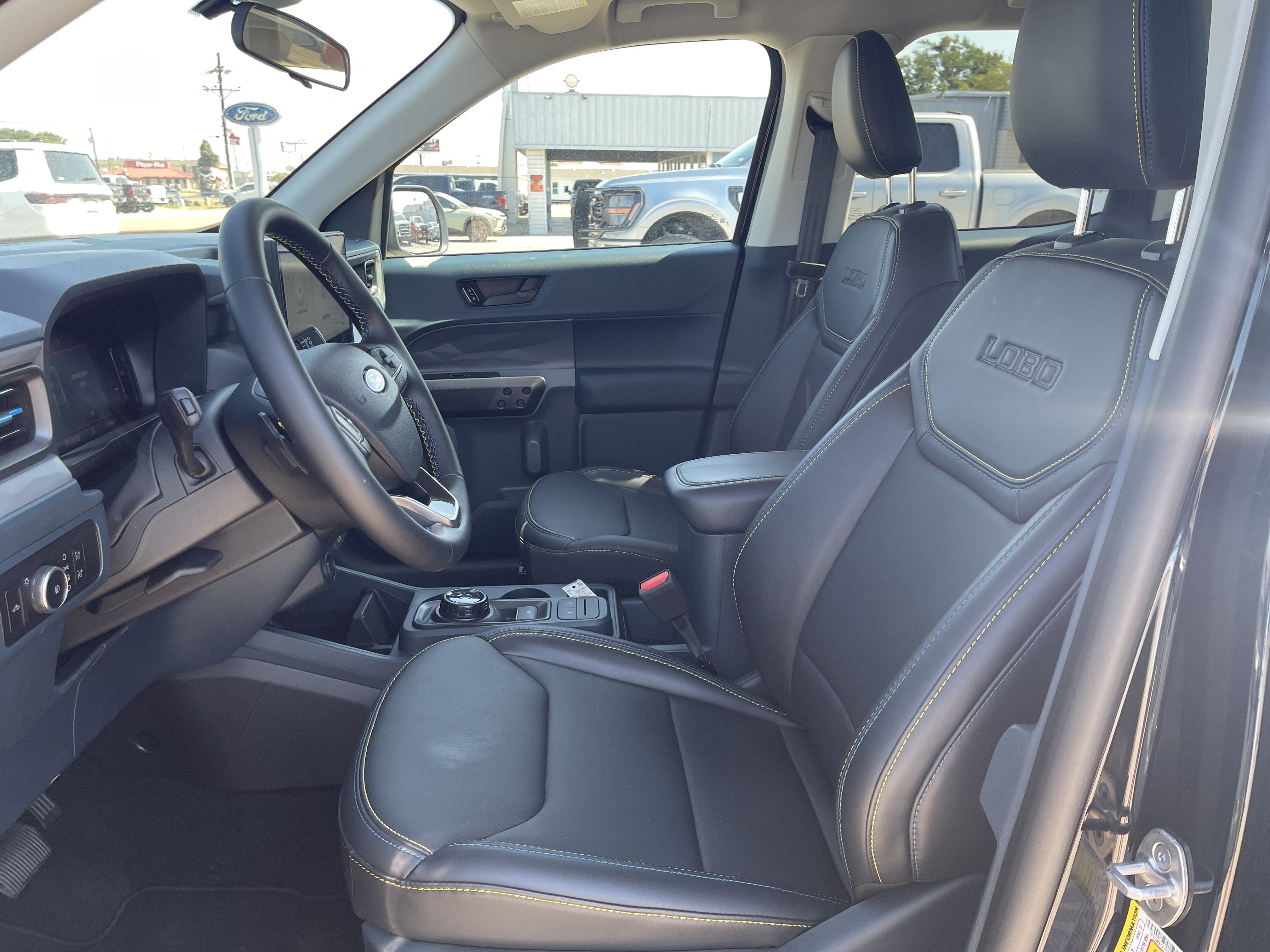 2026 Ford Maverick Lobo Standard