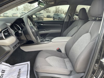 2022 Toyota Camry LE