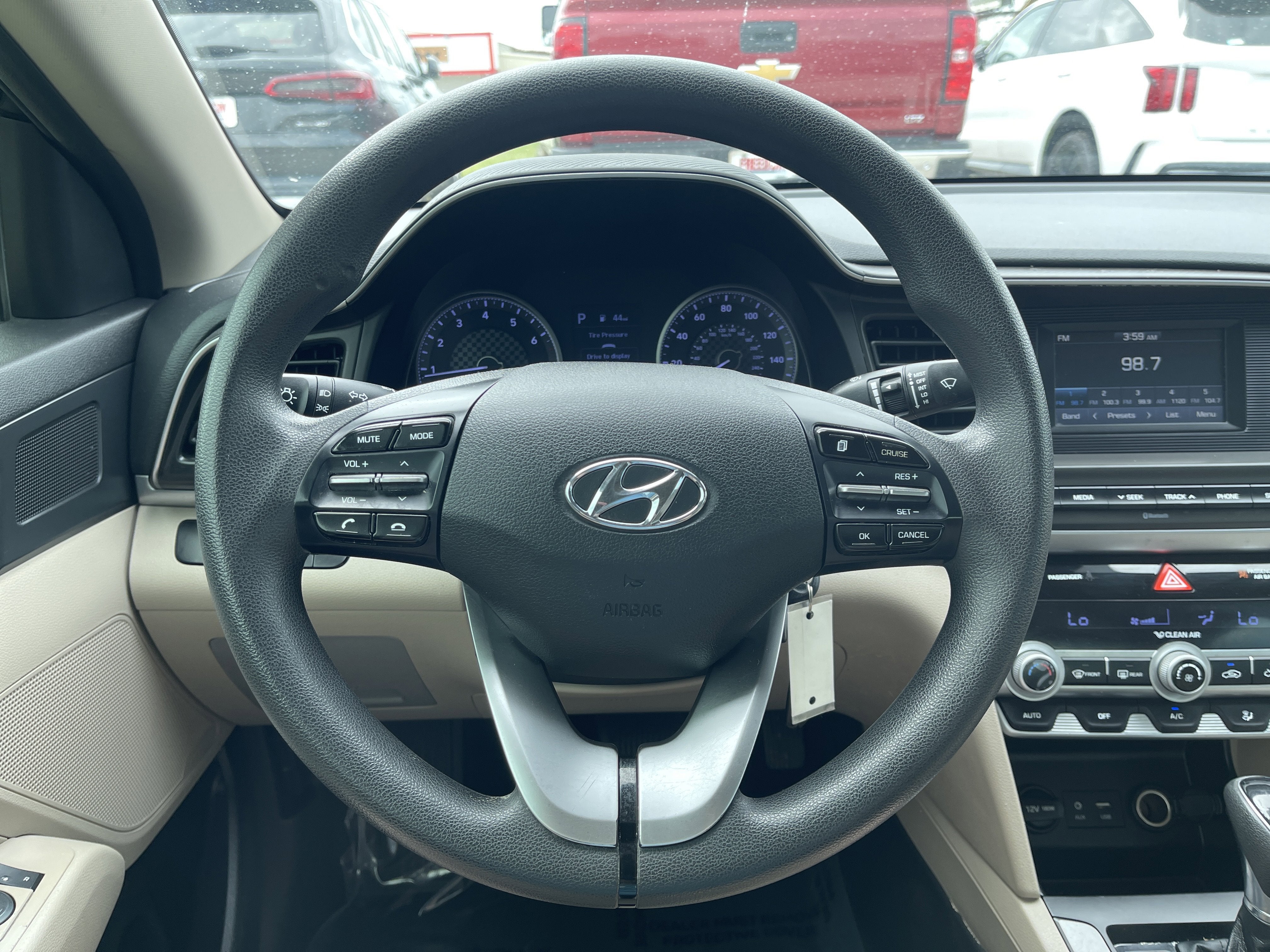 2020 Hyundai Elantra SE