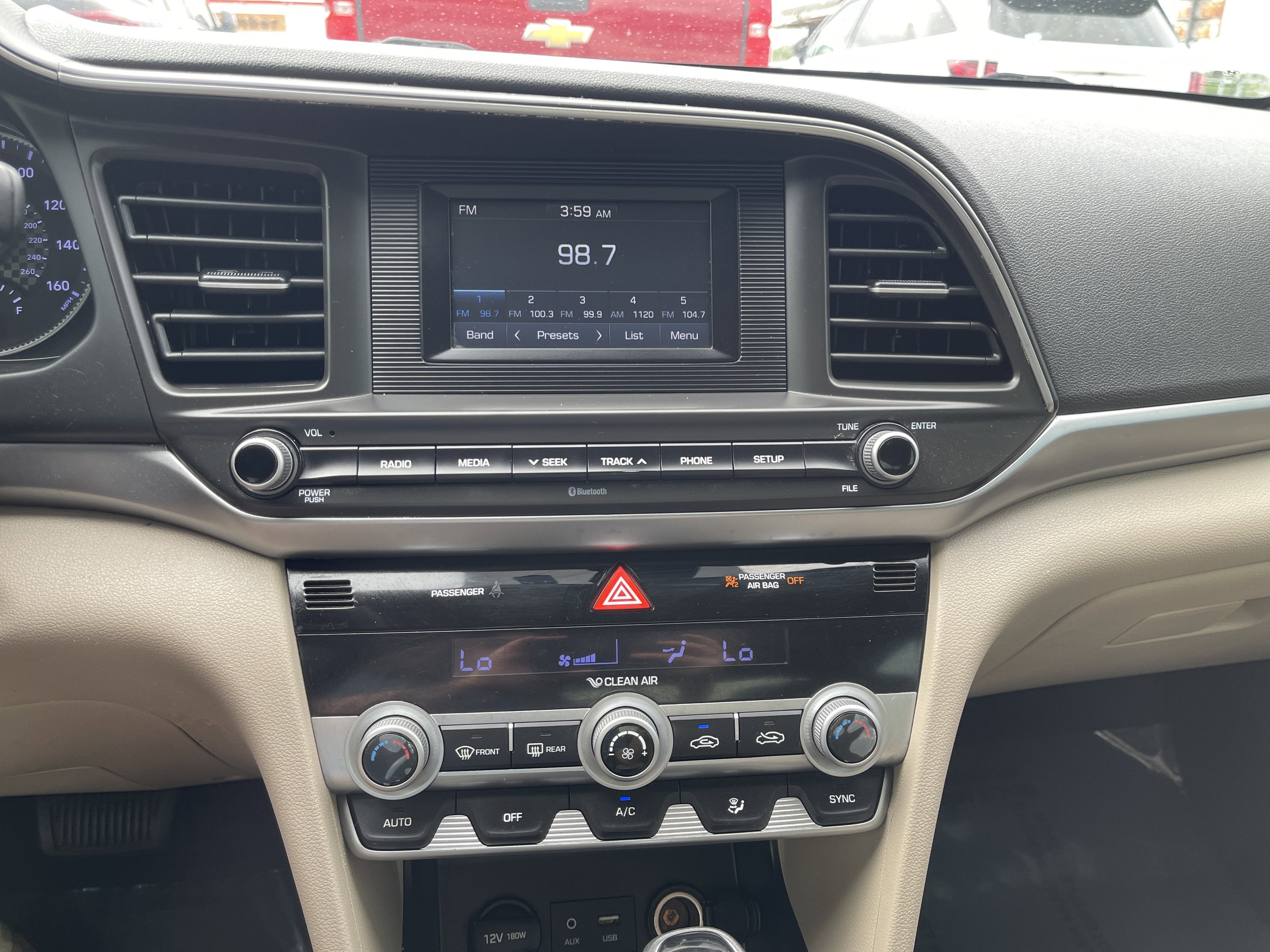 2020 Hyundai Elantra SE