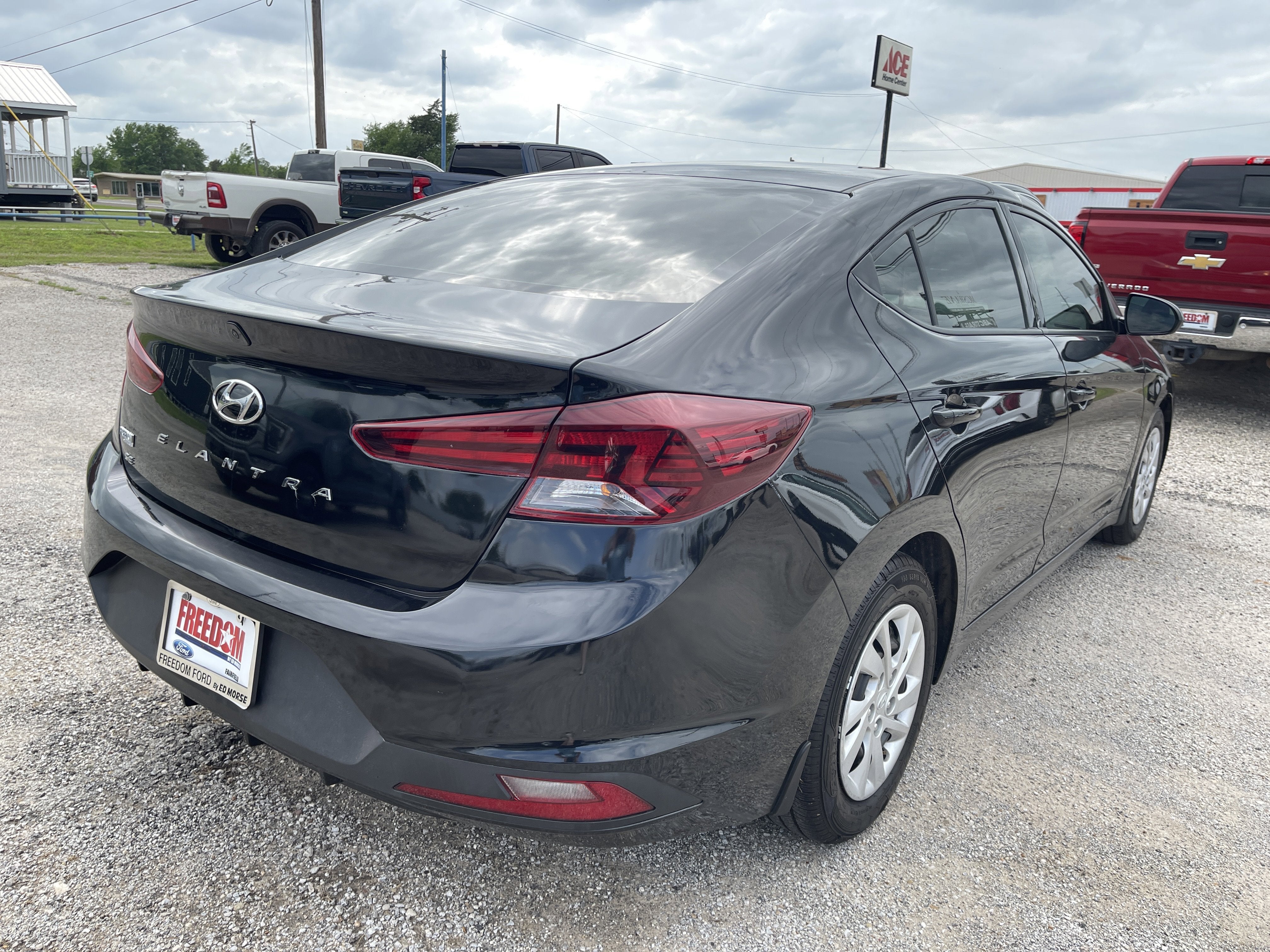 2020 Hyundai Elantra SE