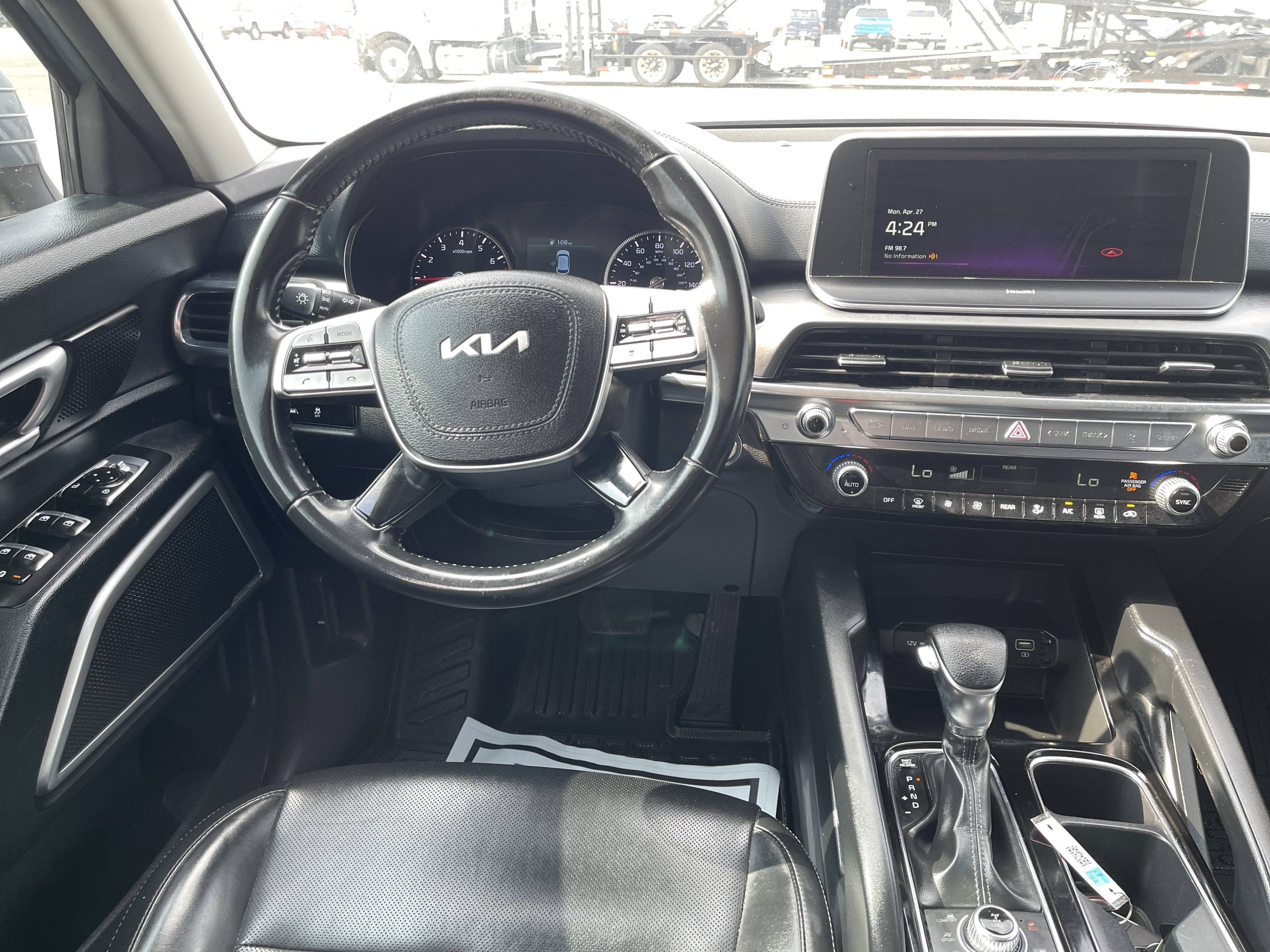 2022 Kia Telluride LX