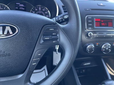 2016 Kia Forte 5-Door LX