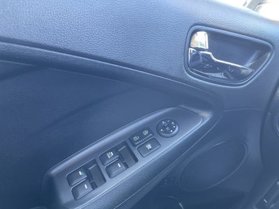 2016 Kia Forte 5-Door LX