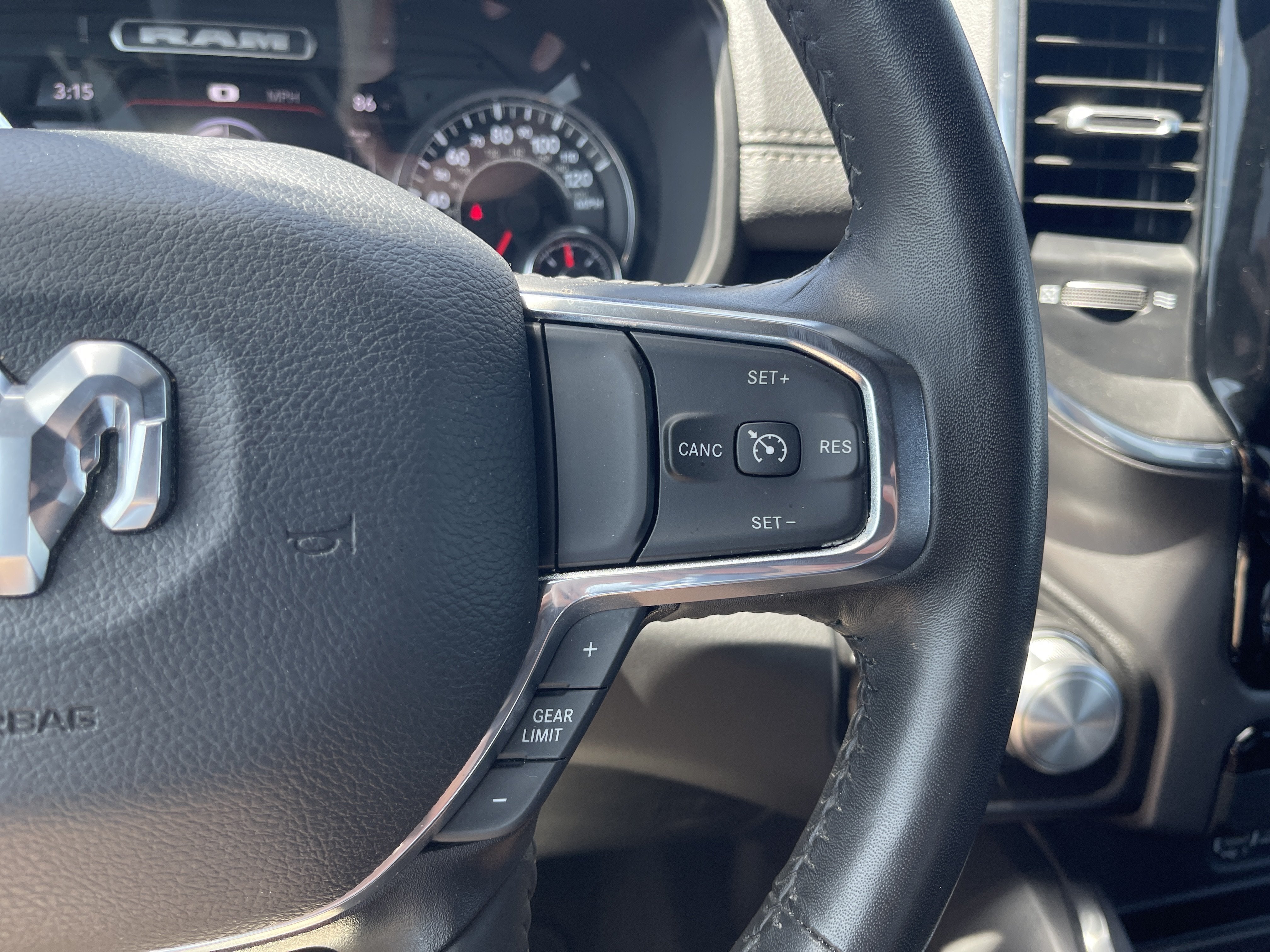 2024 RAM 1500 Laramie