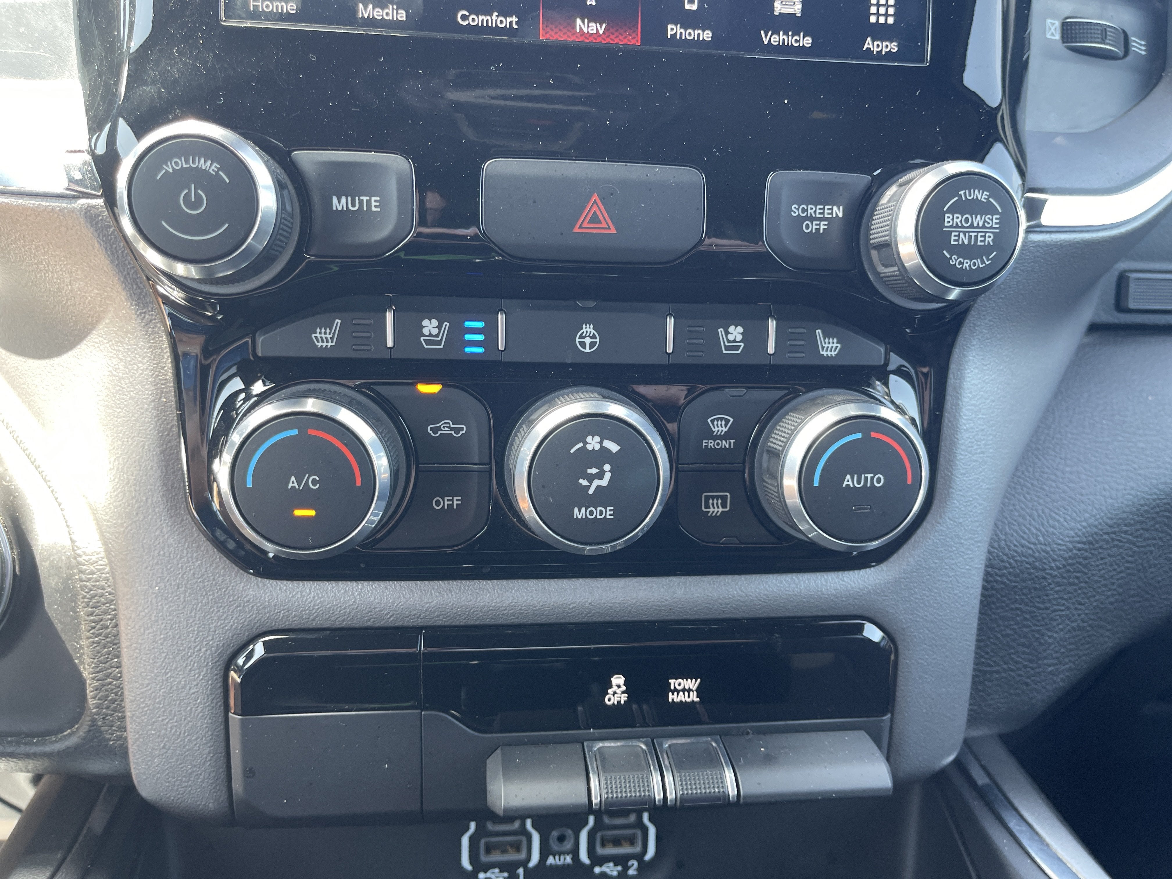 2024 RAM 1500 Laramie