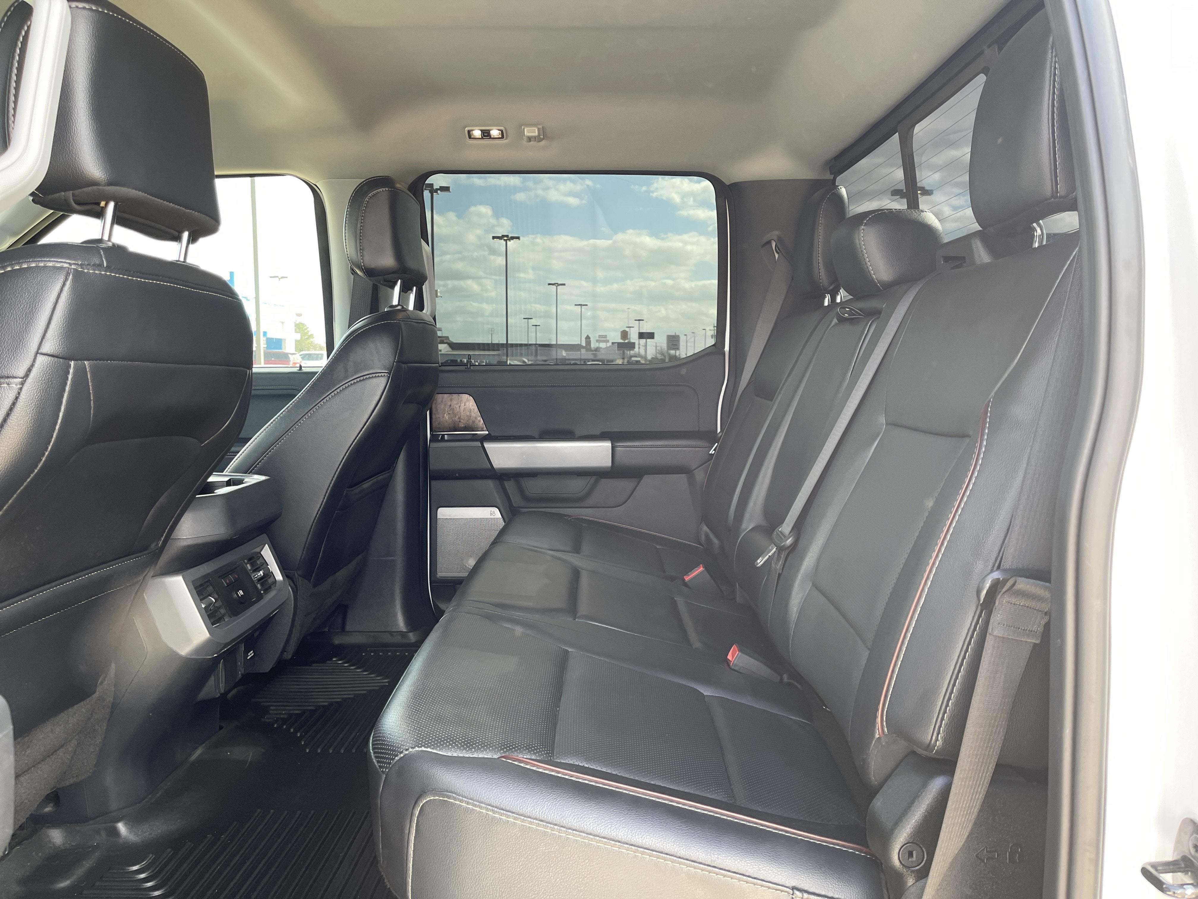 2024 Ford Super Duty F-350 SRW LARIAT