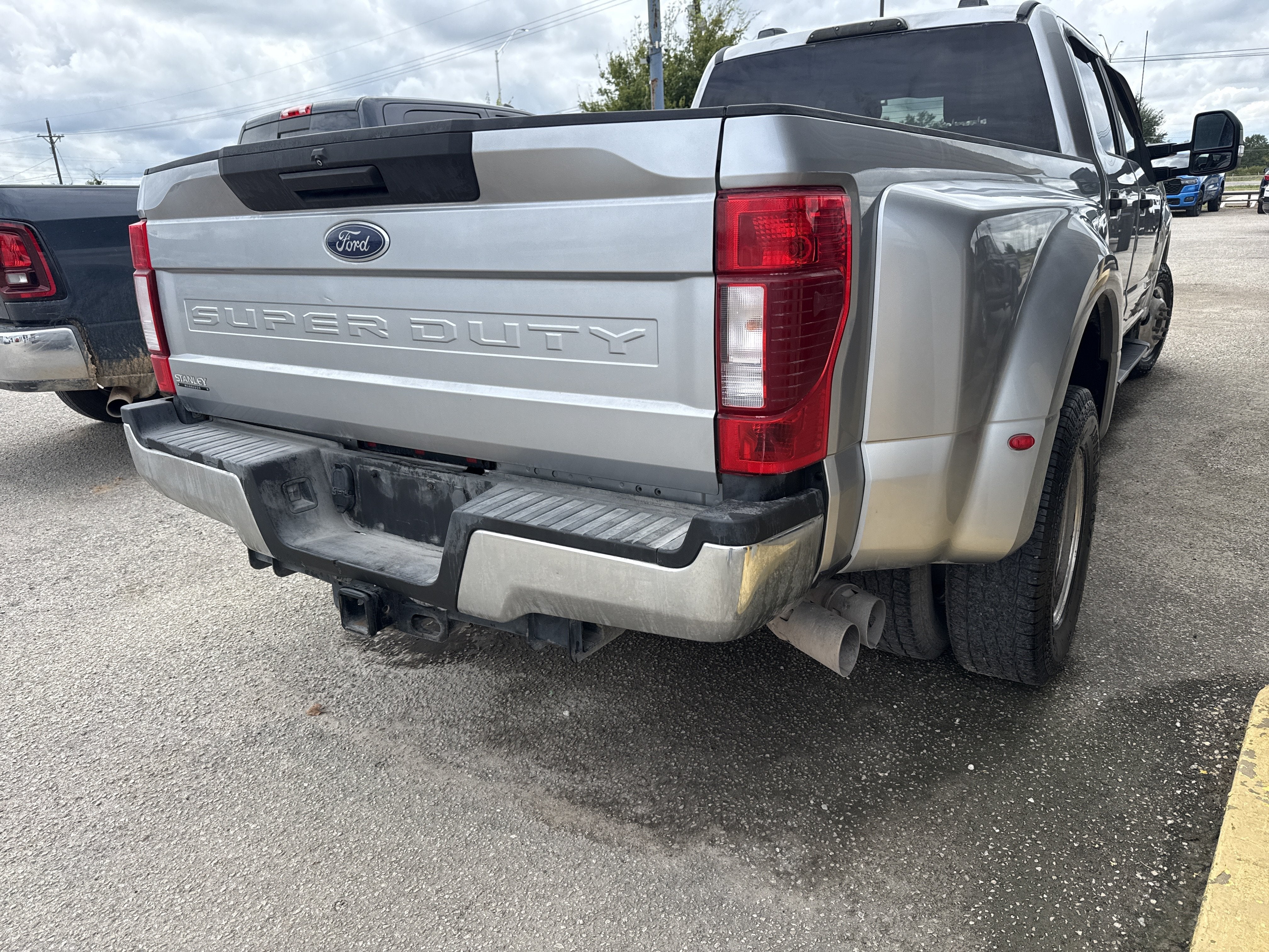 2022 Ford Super Duty F-350 DRW XL