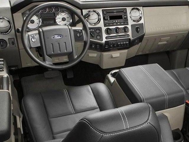 2010 Ford Super Duty F-350 DRW XL
