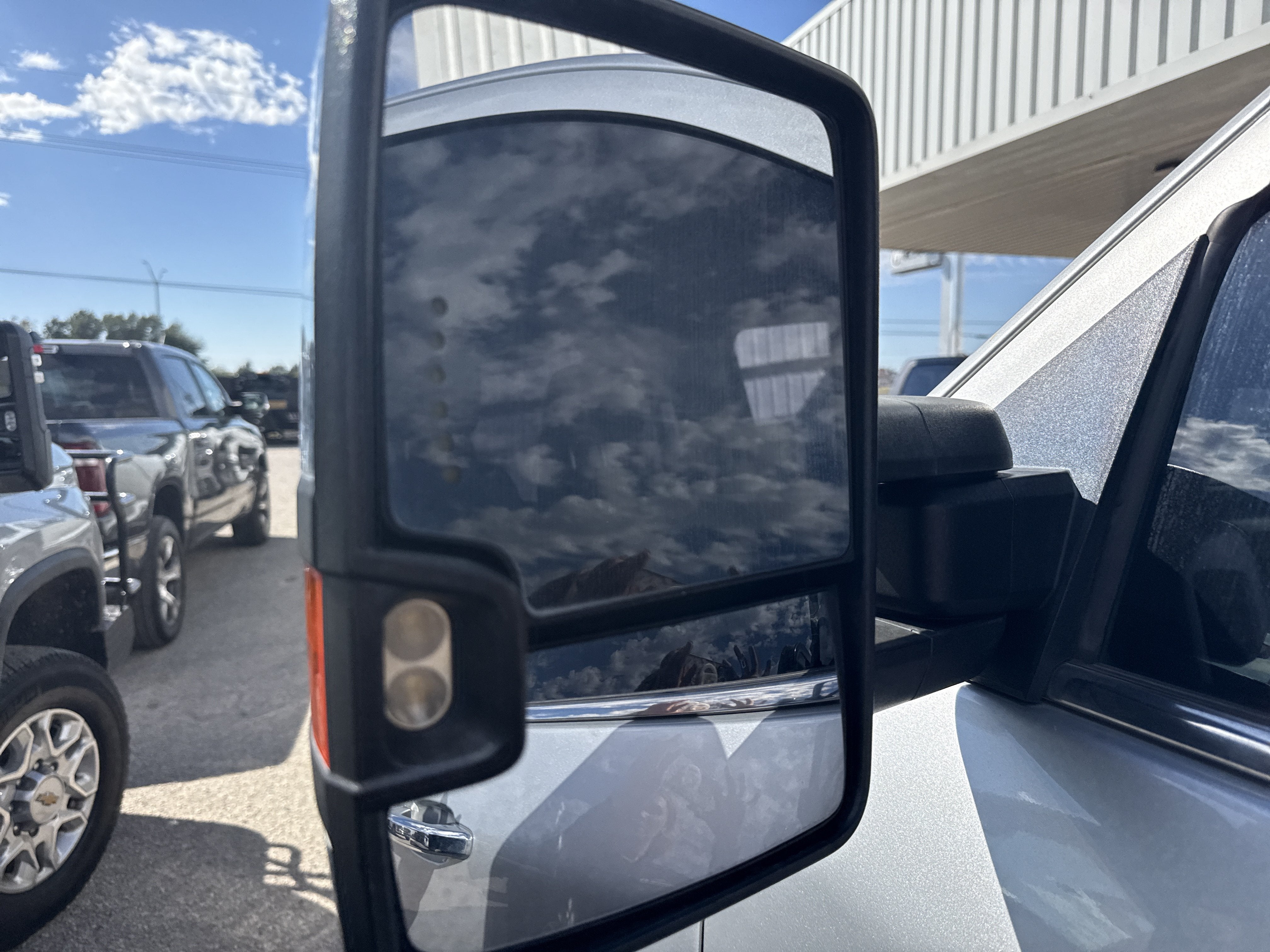 2015 GMC Sierra 2500HD available WiFi SLT