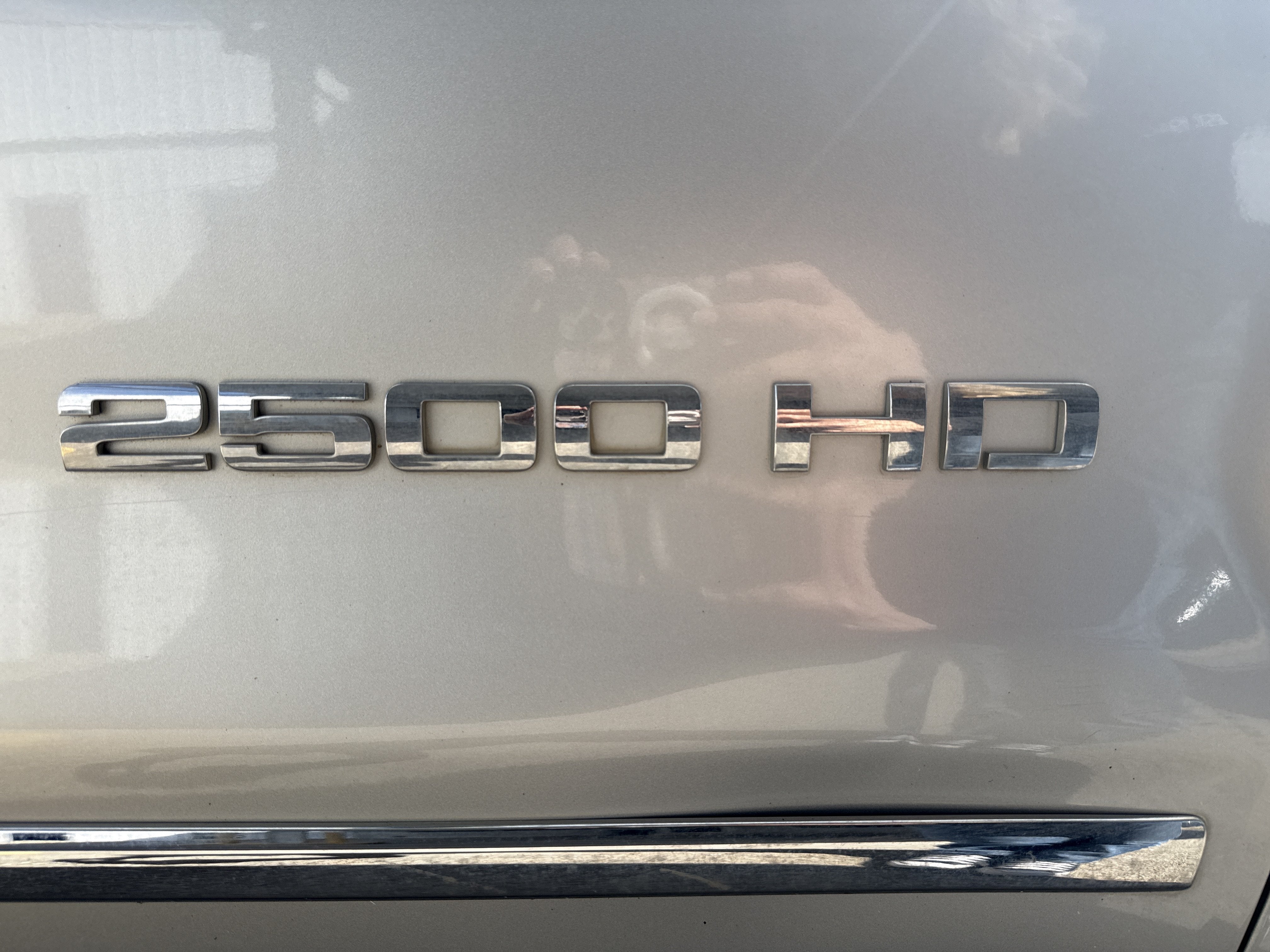 2015 GMC Sierra 2500HD available WiFi SLT