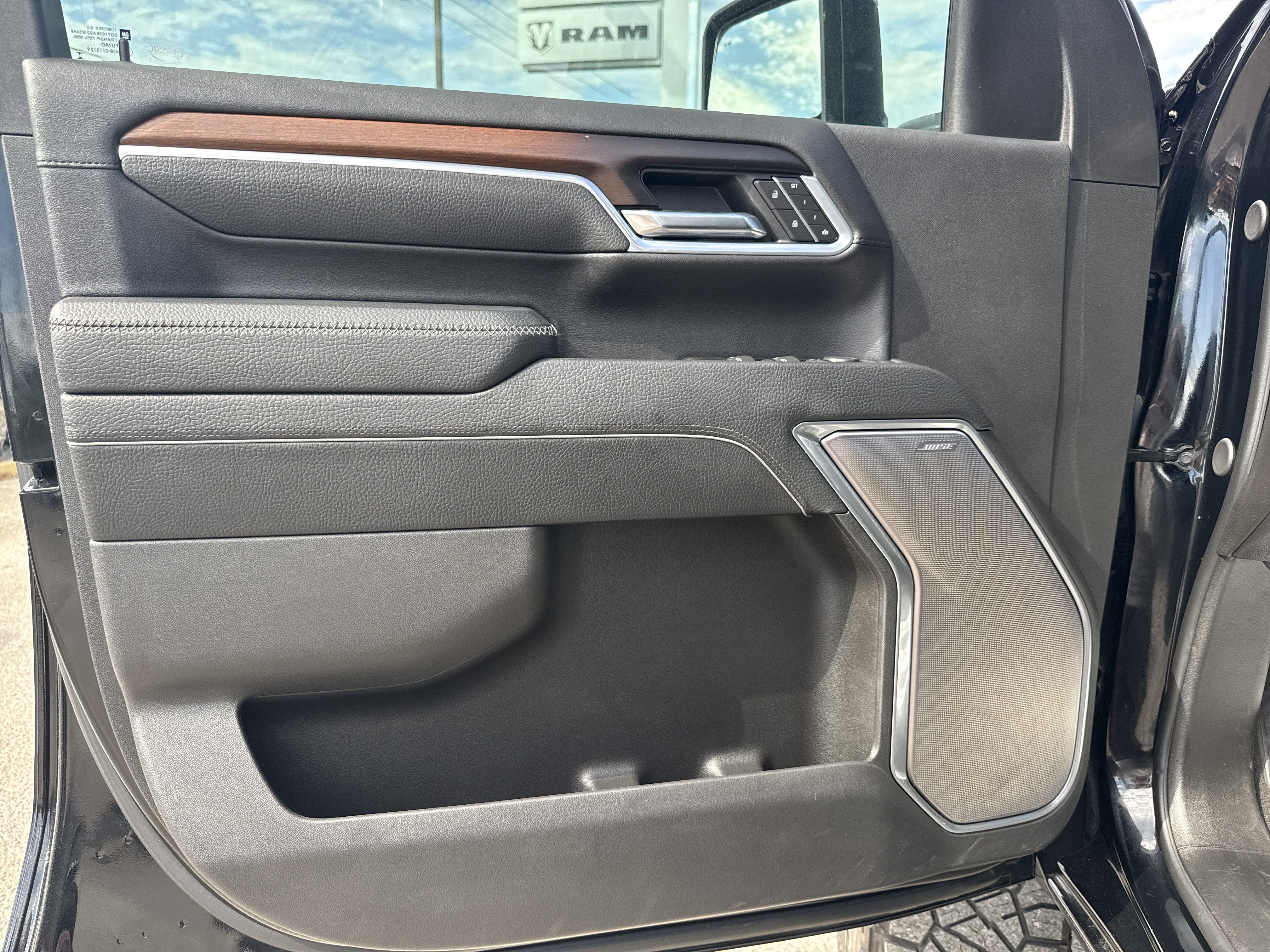 2025 GMC Sierra 2500HD Denali